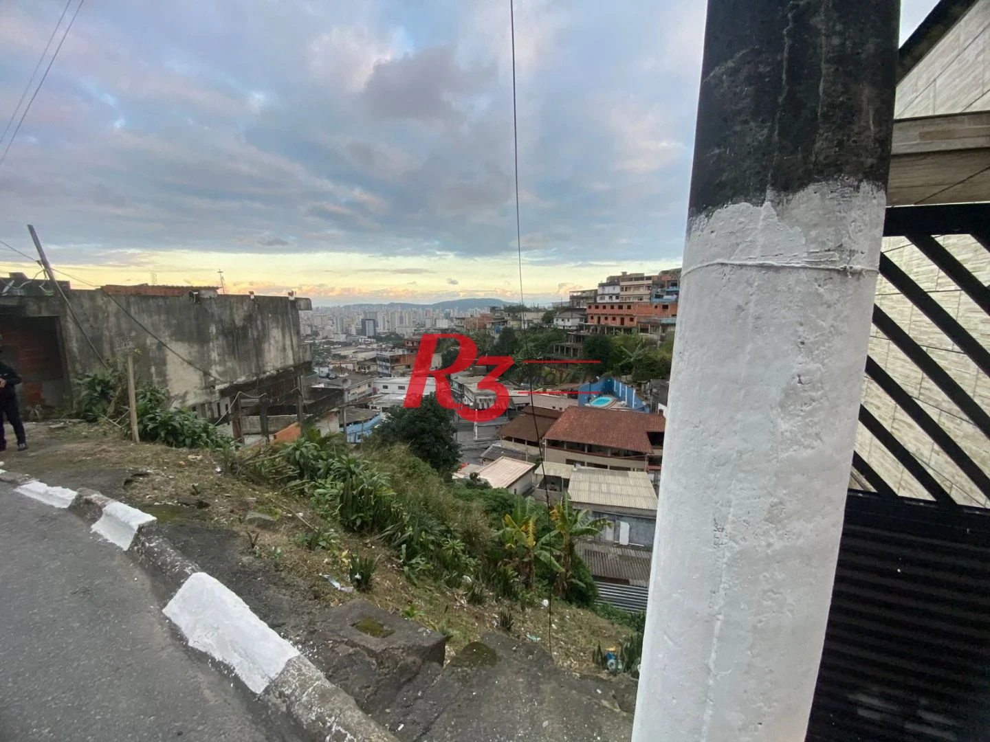 Terreno à venda, 287 m² por R$ 375.000,00 - Morro de São Bento - Santos/SP