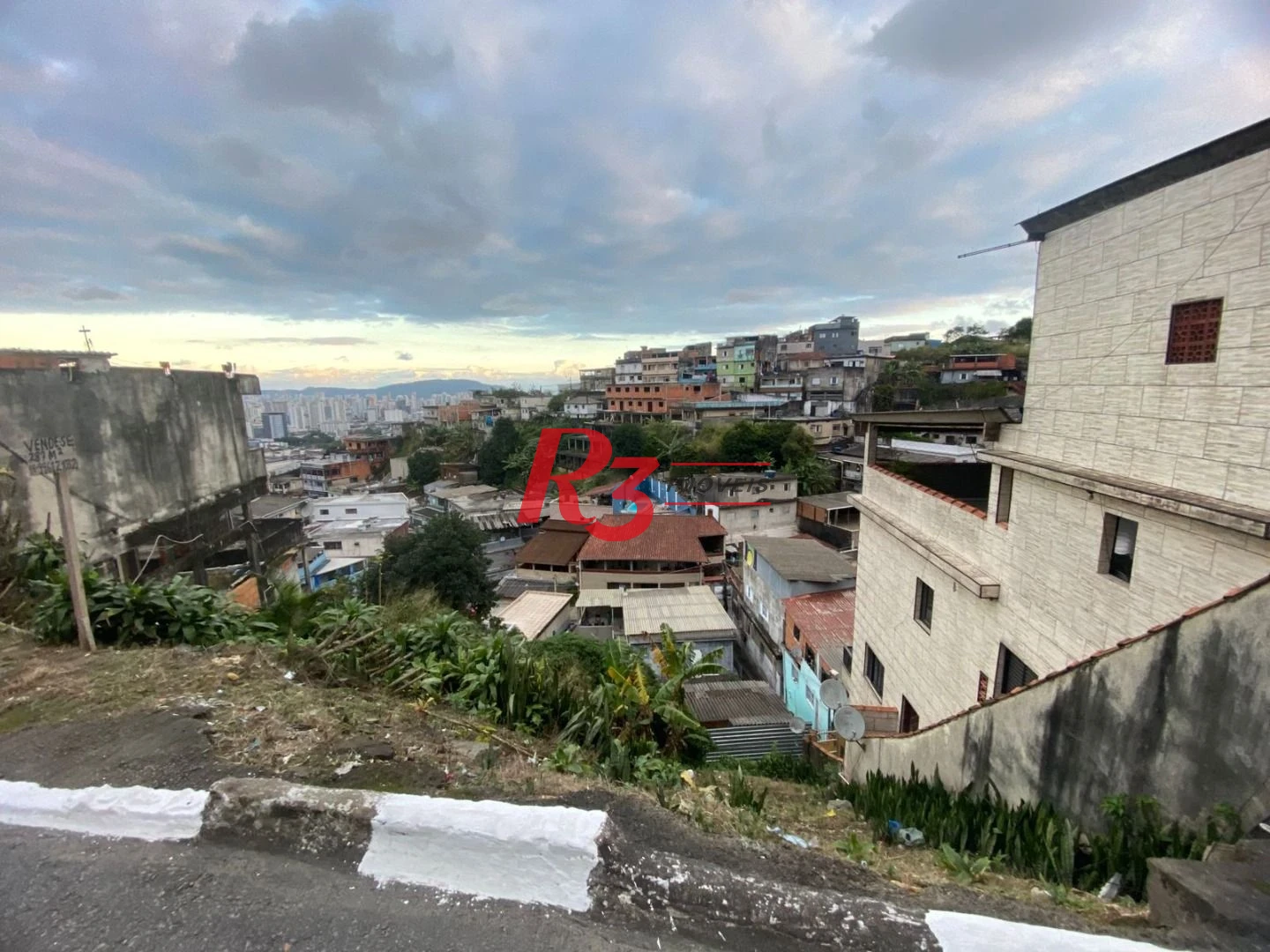 Terreno à venda, 287 m² por R$ 375.000,00 - Morro de São Bento - Santos/SP