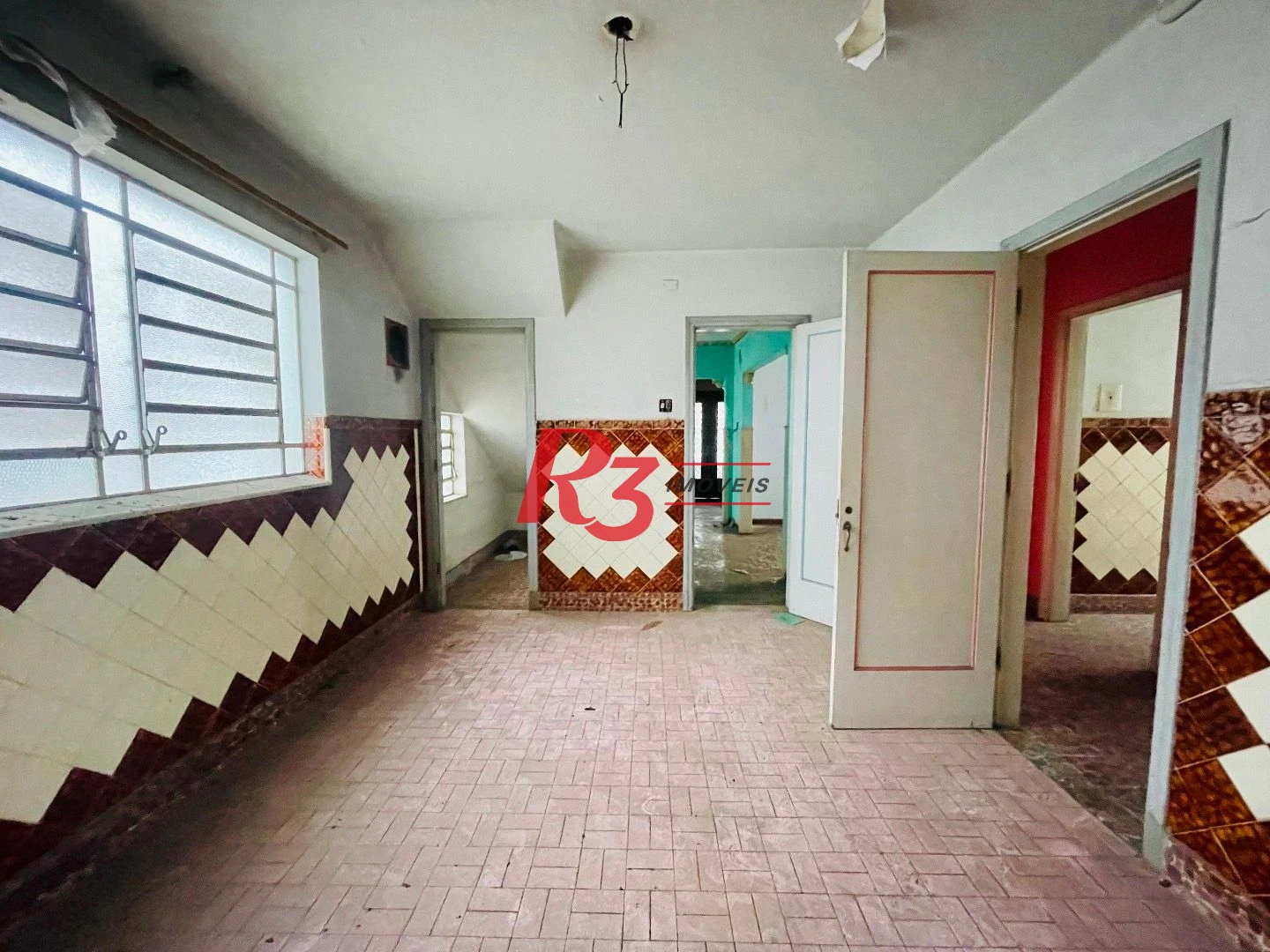 Sobrado para alugar, 270 m² por R$ 11.100,00/mês - Gonzaga - Santos/SP