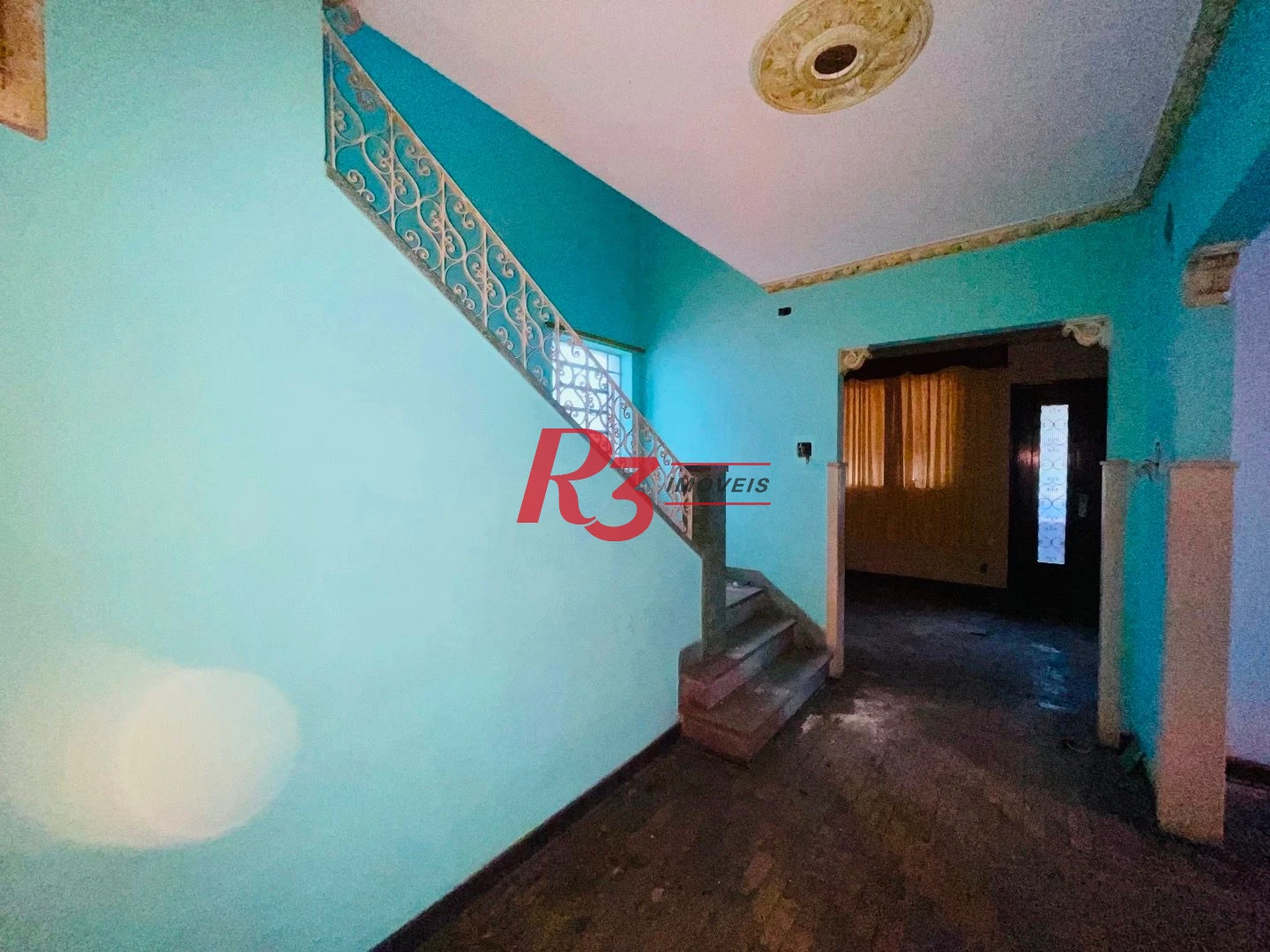 Sobrado para alugar, 270 m² por R$ 11.100,00/mês - Gonzaga - Santos/SP