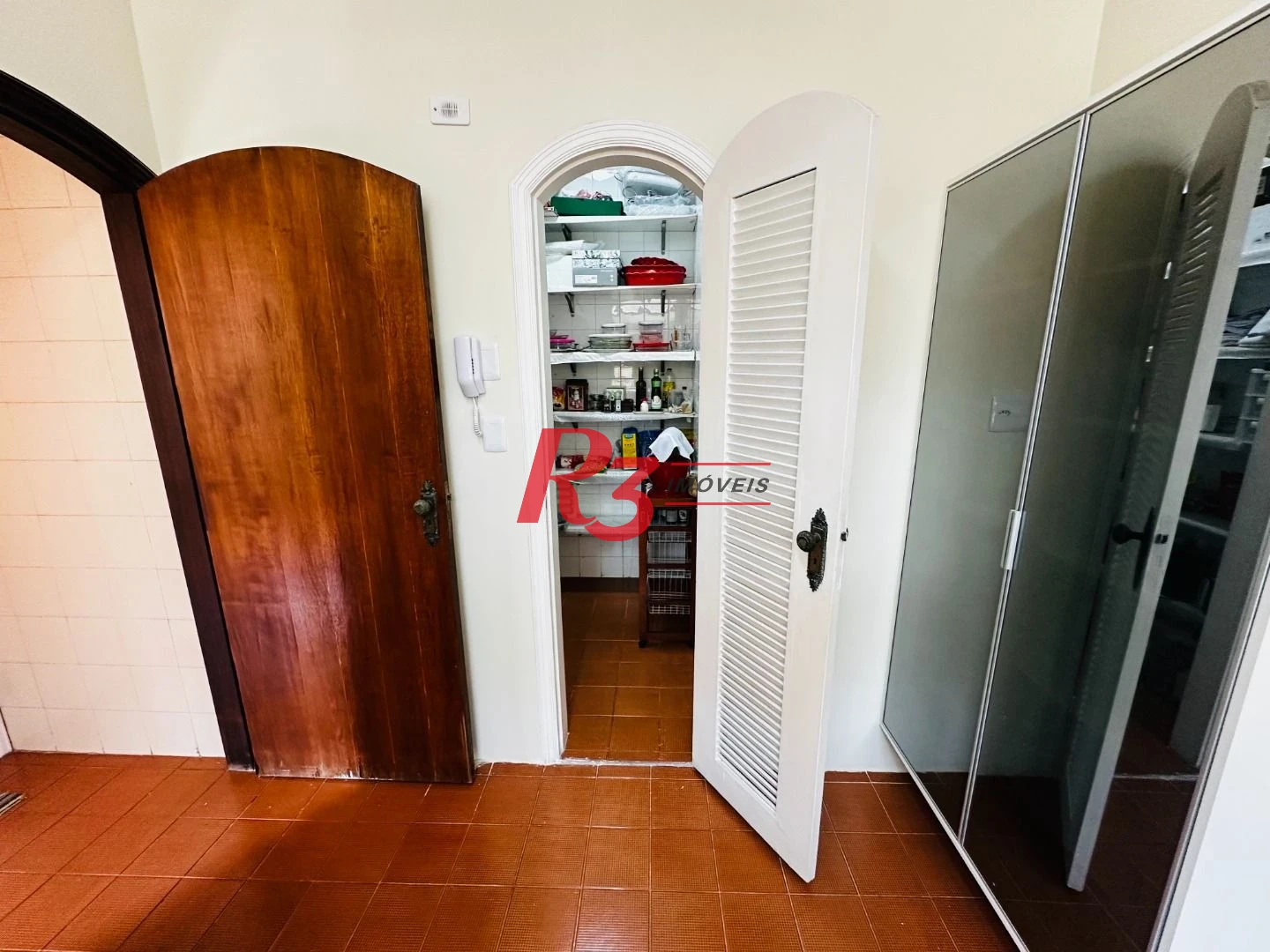 Apartamento com 5 dormitórios à venda, 274 m² por R$ 2.380.000,00 - Gonzaga - Santos/SP