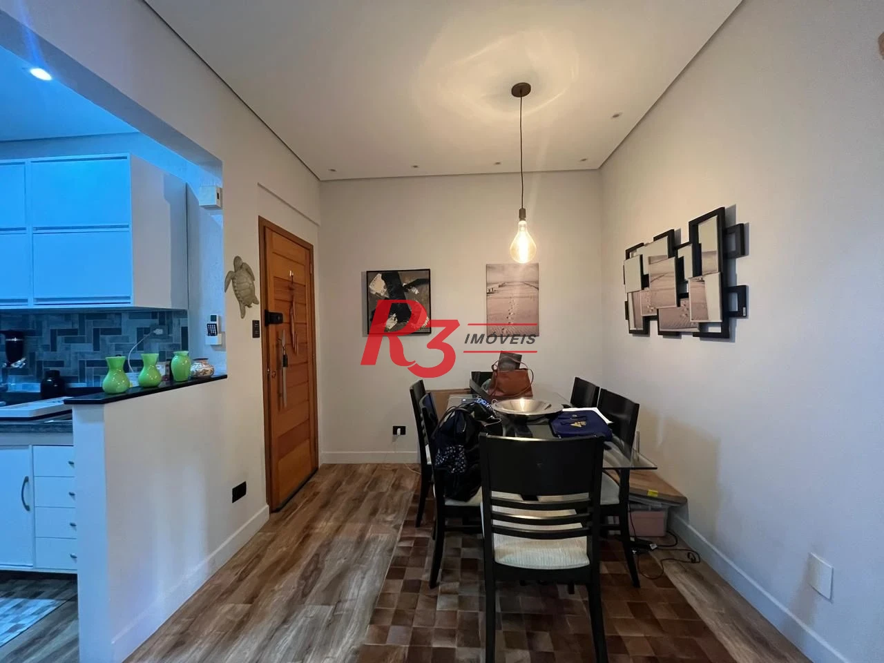 Apartamento com 2 dormitórios para alugar, 63 m² por R$ 4.500,00 - José Menino - Santos/SP