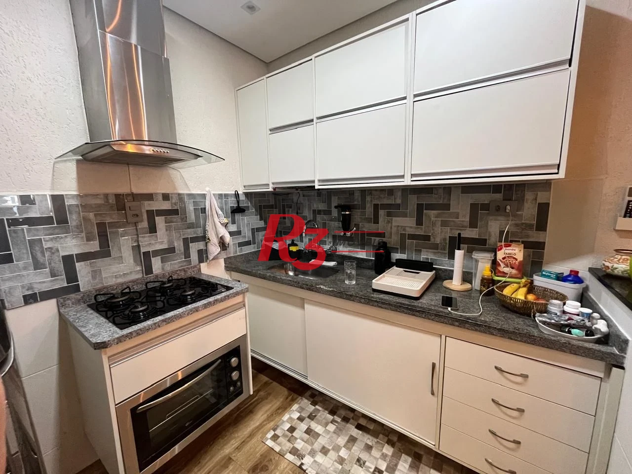 Apartamento com 2 dormitórios para alugar, 63 m² por R$ 4.500,00 - José Menino - Santos/SP