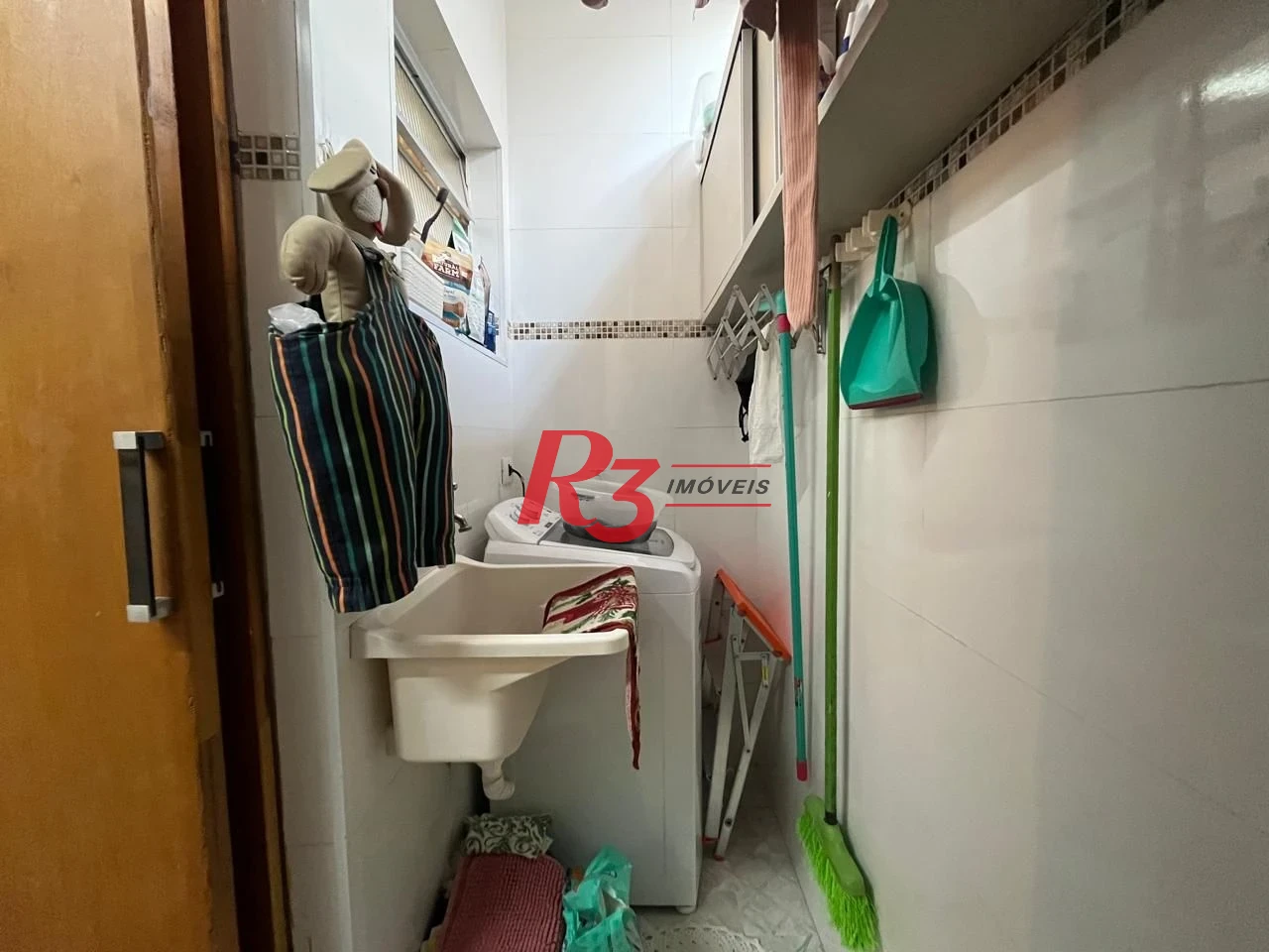 Apartamento com 2 dormitórios para alugar, 63 m² por R$ 4.500,00 - José Menino - Santos/SP