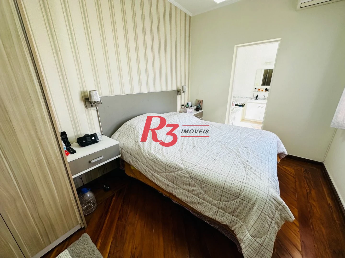 Sobrado com 2 dormitórios à venda, 124 m² por R$ 980.000,00 - Marapé - Santos/SP