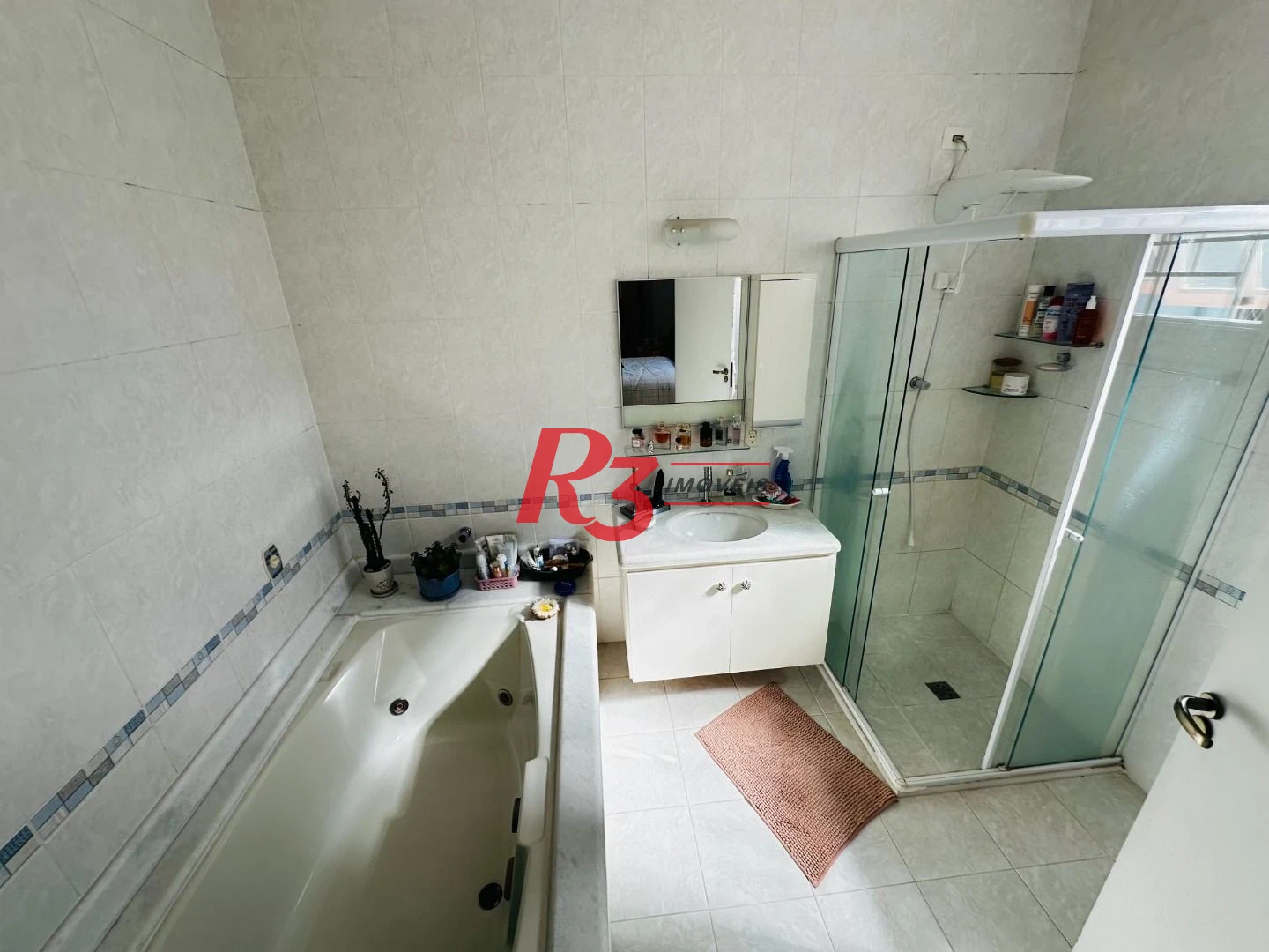 Sobrado com 2 dormitórios à venda, 124 m² por R$ 980.000,00 - Marapé - Santos/SP