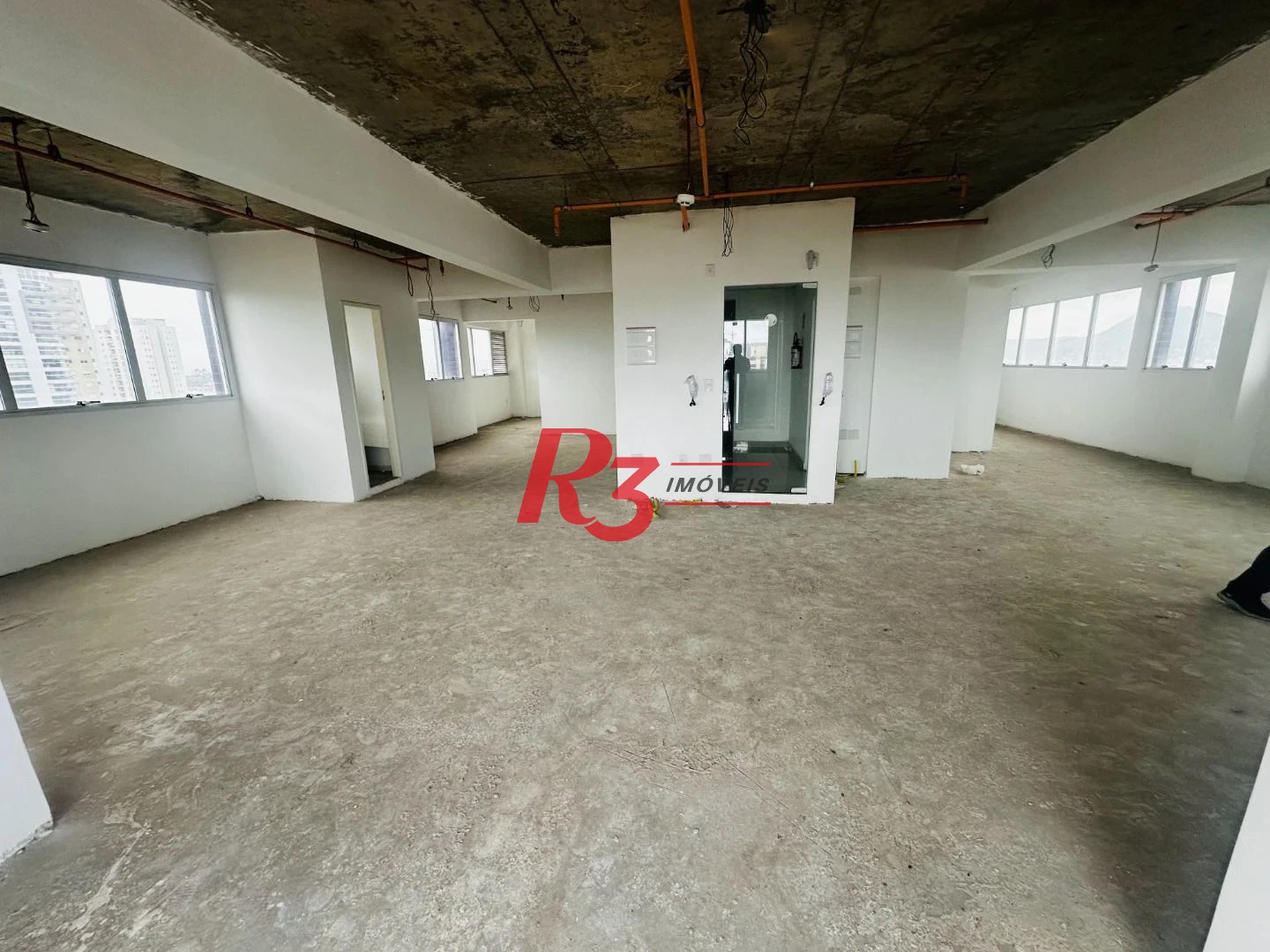 Sala, 35 m² - venda por R$ 354.123,00 ou aluguel por R$ 11.500,00/mês - Ponta da Praia - Santos/SP