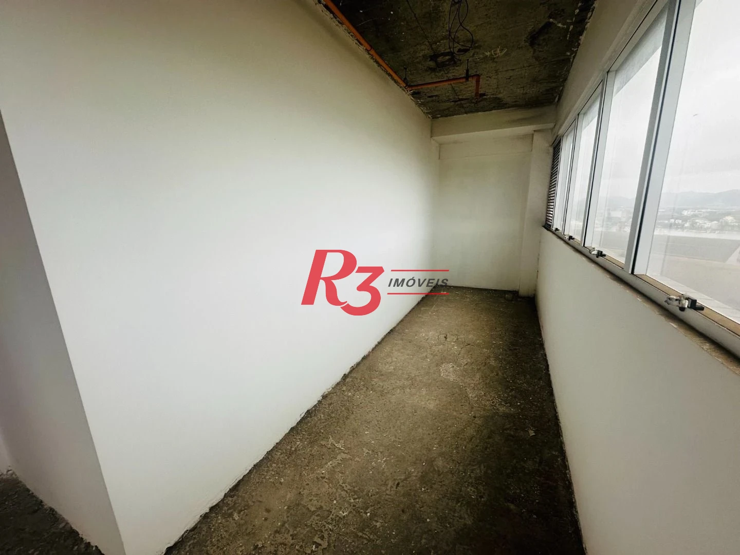 Sala, 47 m² - venda por R$ 470.250,00 ou aluguel por R$ 11.500,00/mês - Ponta da Praia - Santos/SP