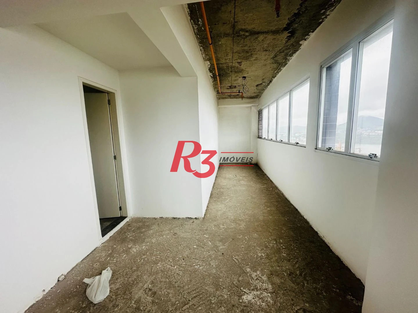 Sala, 47 m² - venda por R$ 470.250,00 ou aluguel por R$ 11.500,00/mês - Ponta da Praia - Santos/SP