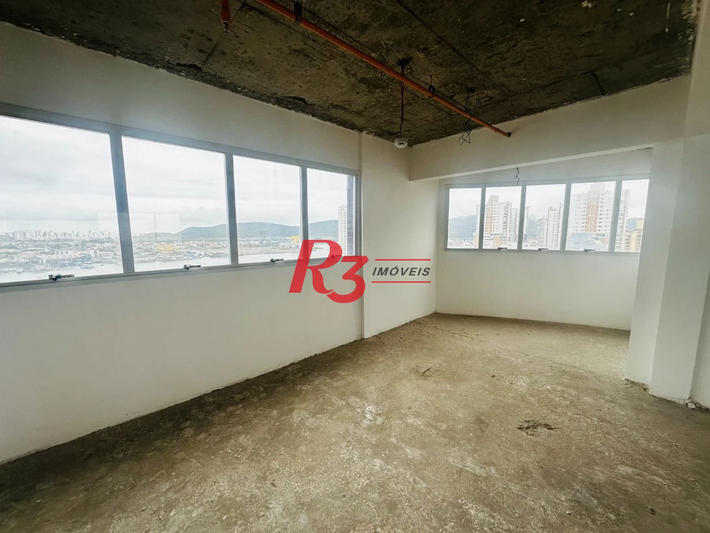 Sala, 47 m² - venda por R$ 470.250,00 ou aluguel por R$ 11.500,00/mês - Ponta da Praia - Santos/SP