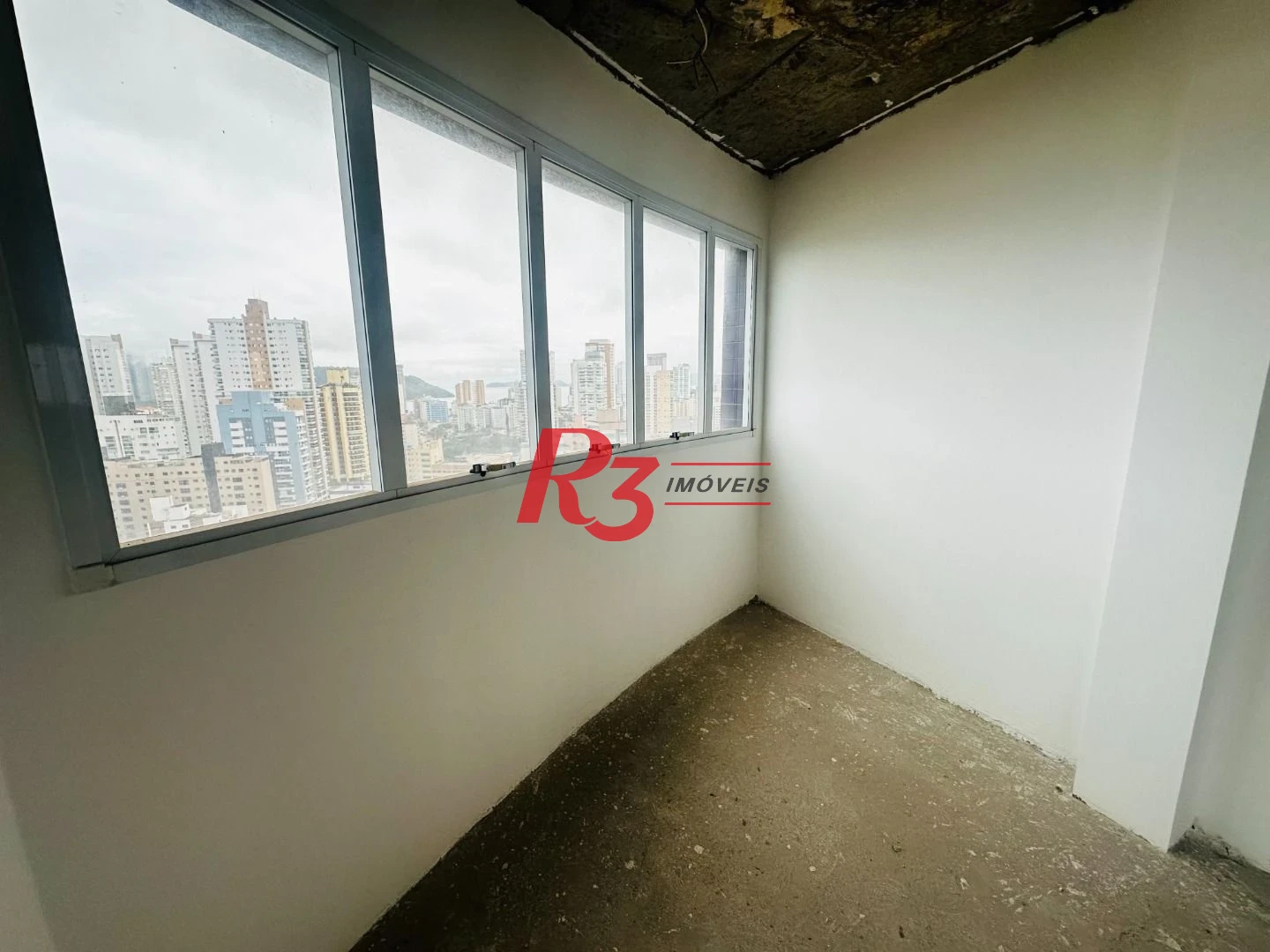 Sala, 47 m² - venda por R$ 470.250,00 ou aluguel por R$ 11.500,00/mês - Ponta da Praia - Santos/SP