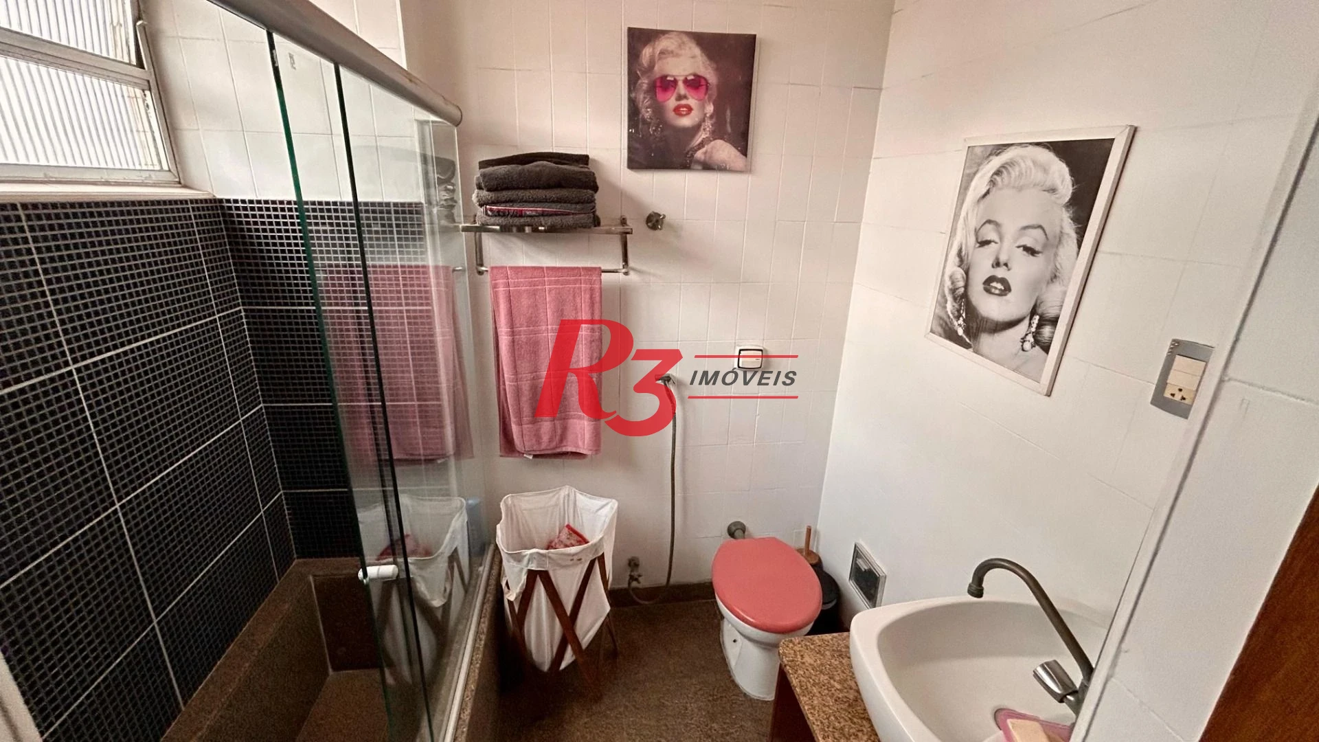 Apartamento com 3 dormitórios à venda, 182 m² por R$ 1.250.000,00 - Boqueirão - Santos/SP