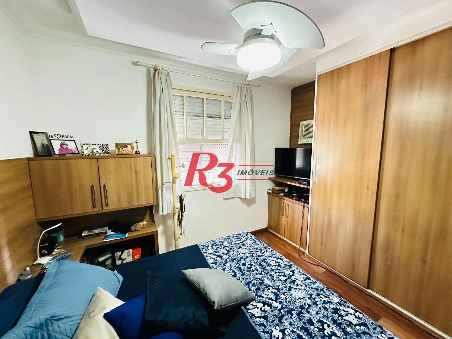 Cobertura com 4 dormitórios à venda, 242 m² por R$ 1.390.000,00 - Gonzaga - Santos/SP