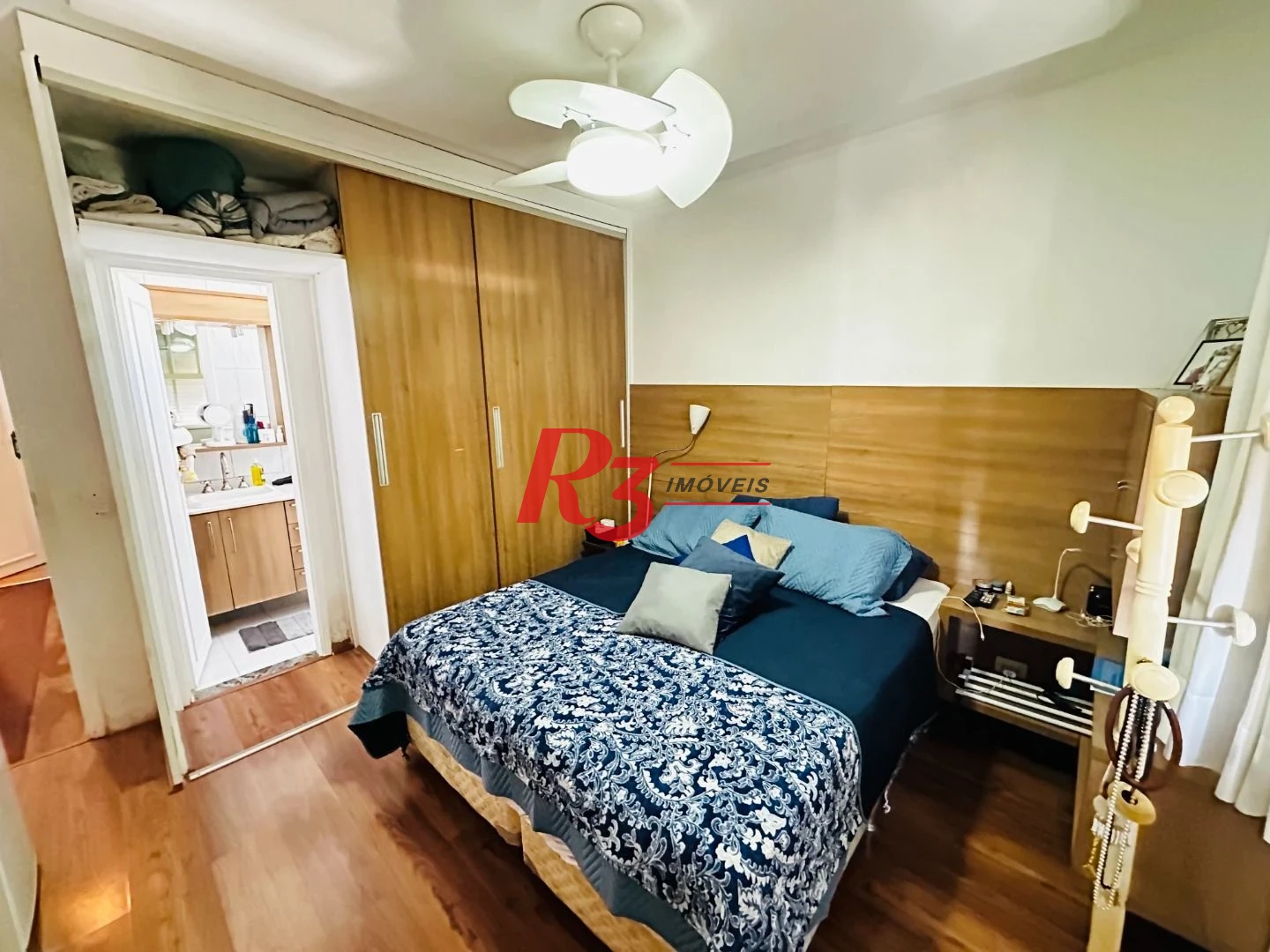 Cobertura com 4 dormitórios à venda, 242 m² por R$ 1.390.000,00 - Gonzaga - Santos/SP