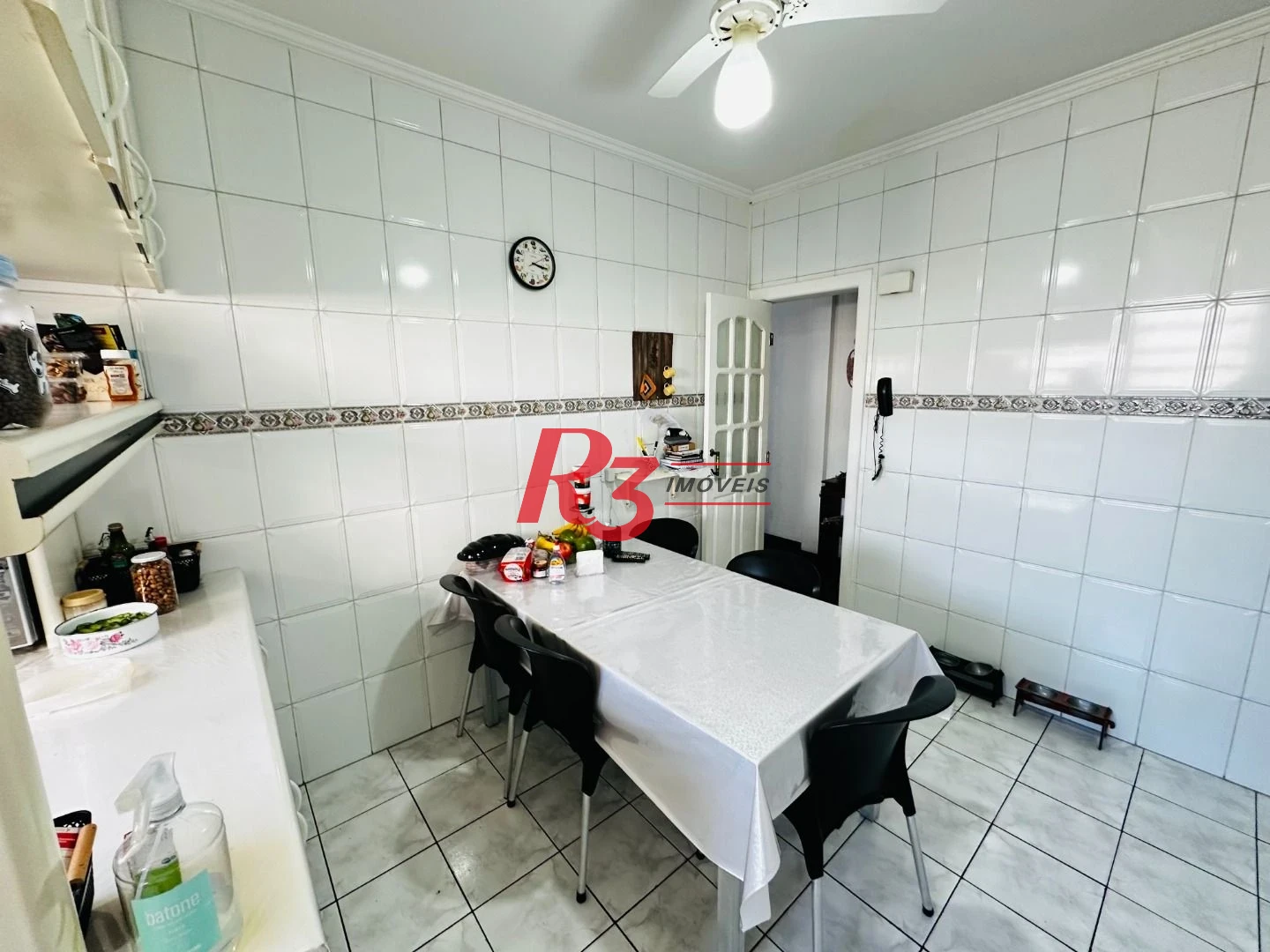 Cobertura com 4 dormitórios à venda, 242 m² por R$ 1.390.000,00 - Gonzaga - Santos/SP
