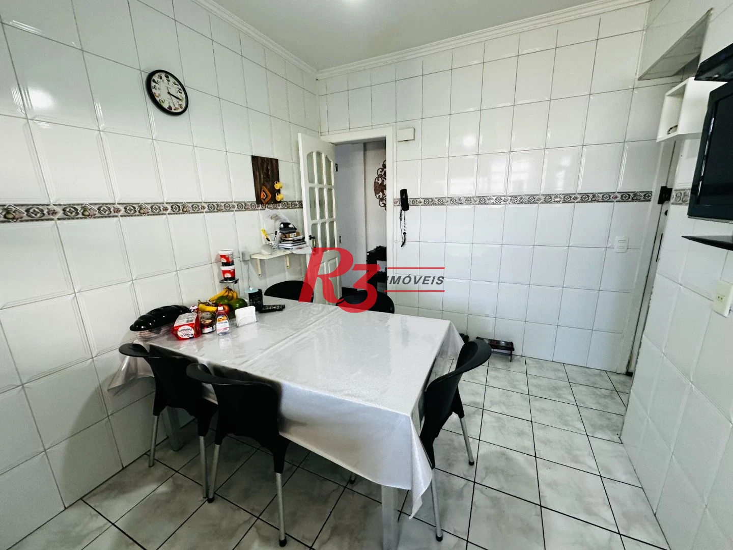 Cobertura com 4 dormitórios à venda, 242 m² por R$ 1.390.000,00 - Gonzaga - Santos/SP