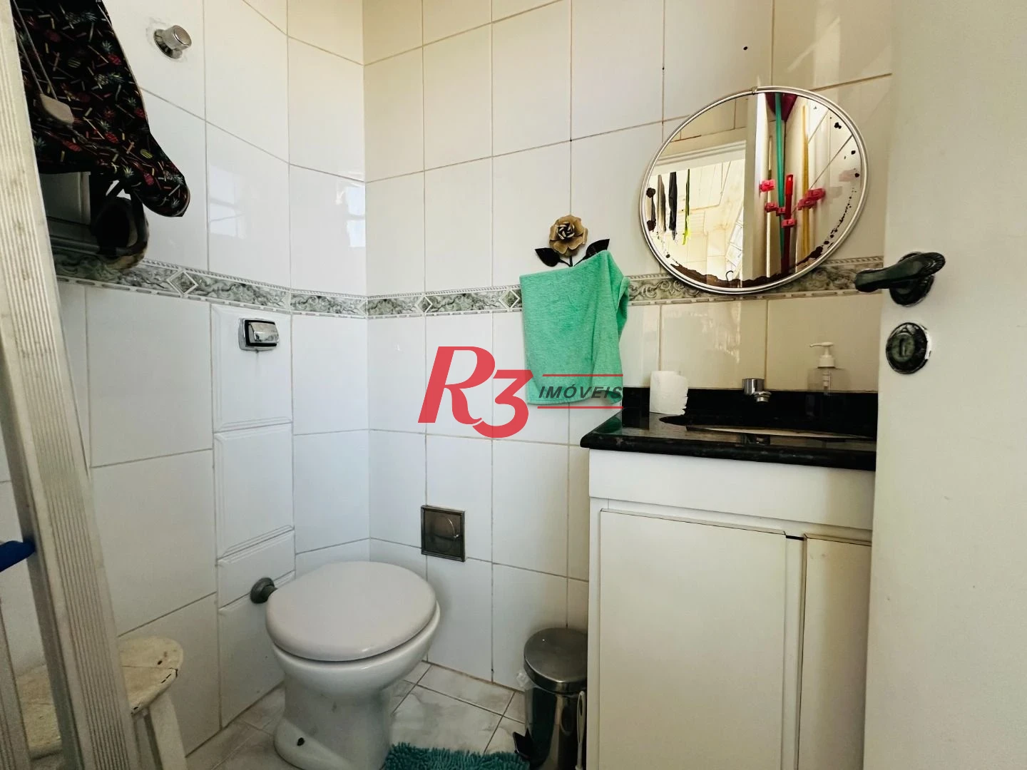 Cobertura com 4 dormitórios à venda, 242 m² por R$ 1.390.000,00 - Gonzaga - Santos/SP
