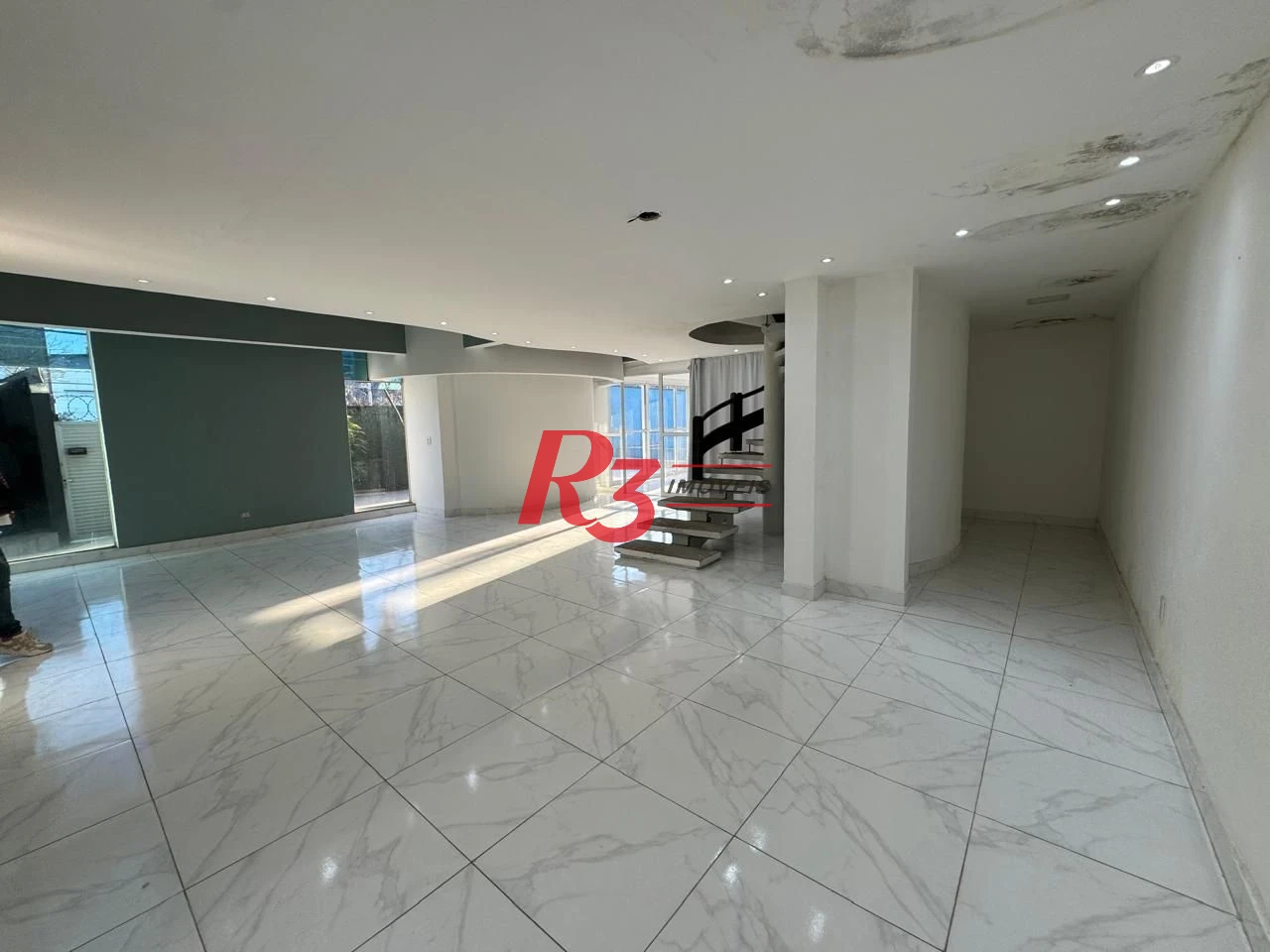 Sobrado com 3 dormitórios para alugar, 495 m² por R$ 15.000,00/mês - Estuário - Santos/SP