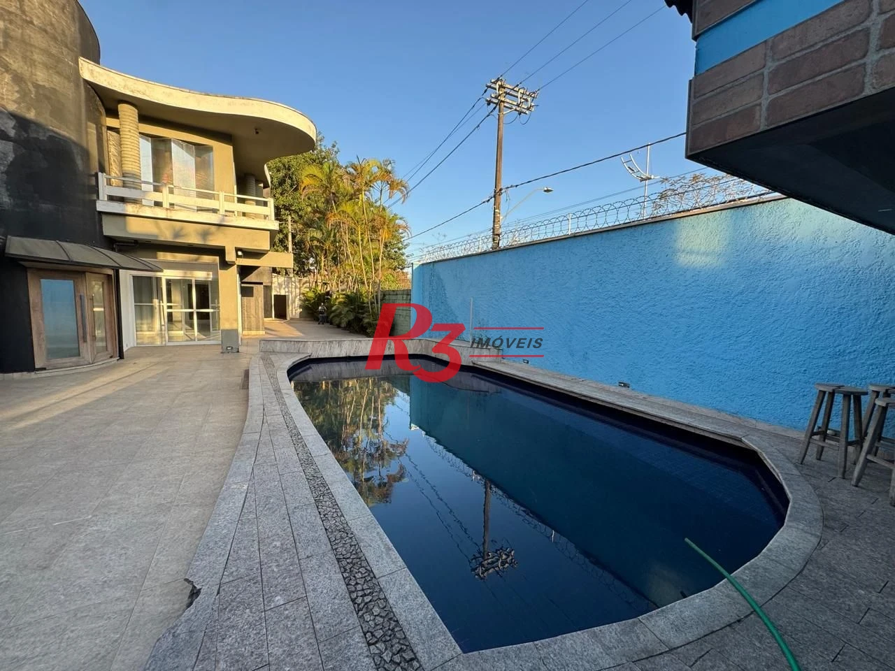 Sobrado com 3 dormitórios para alugar, 495 m² por R$ 15.000,00/mês - Estuário - Santos/SP