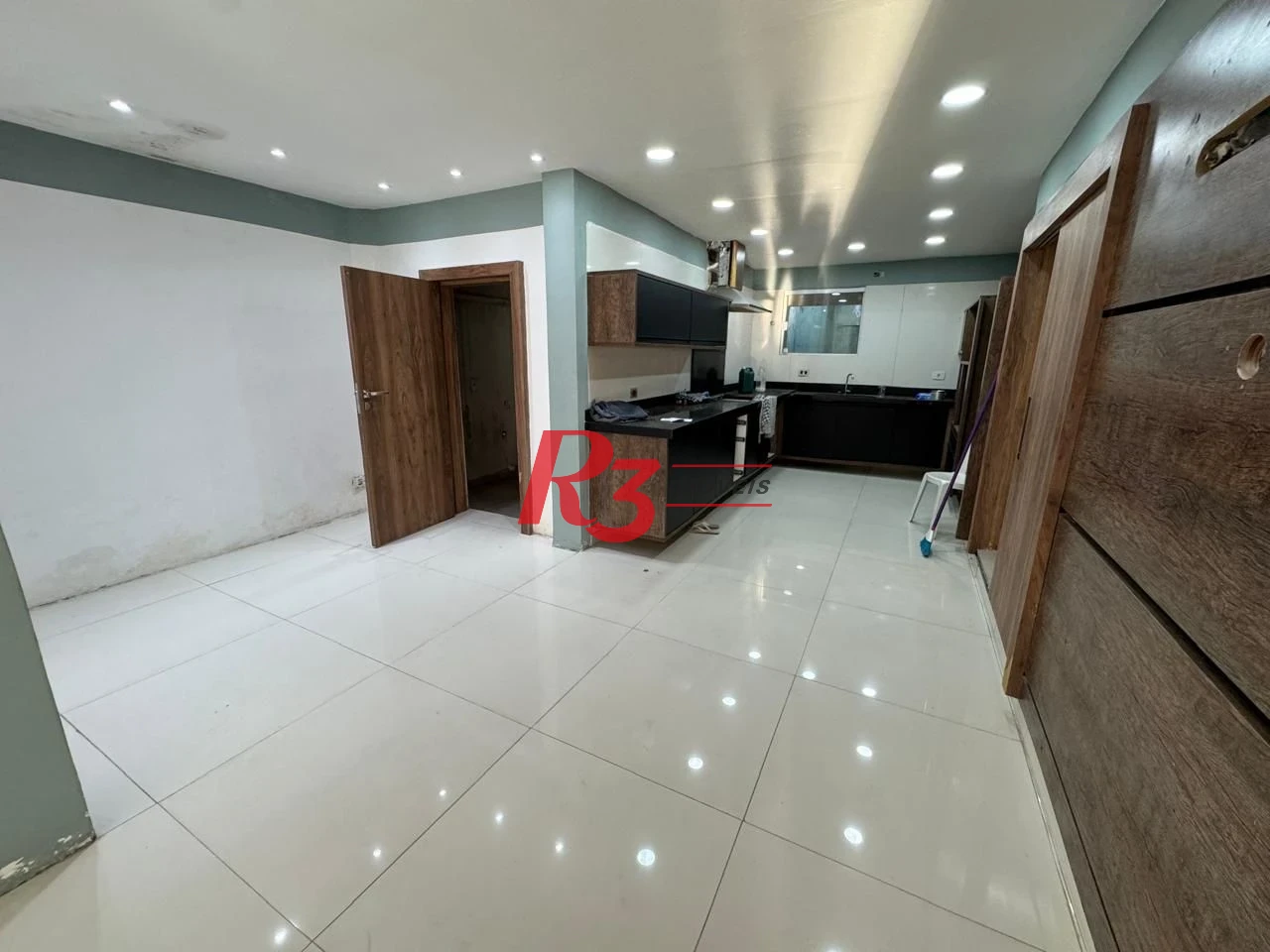 Sobrado com 3 dormitórios para alugar, 495 m² por R$ 15.000,00/mês - Estuário - Santos/SP