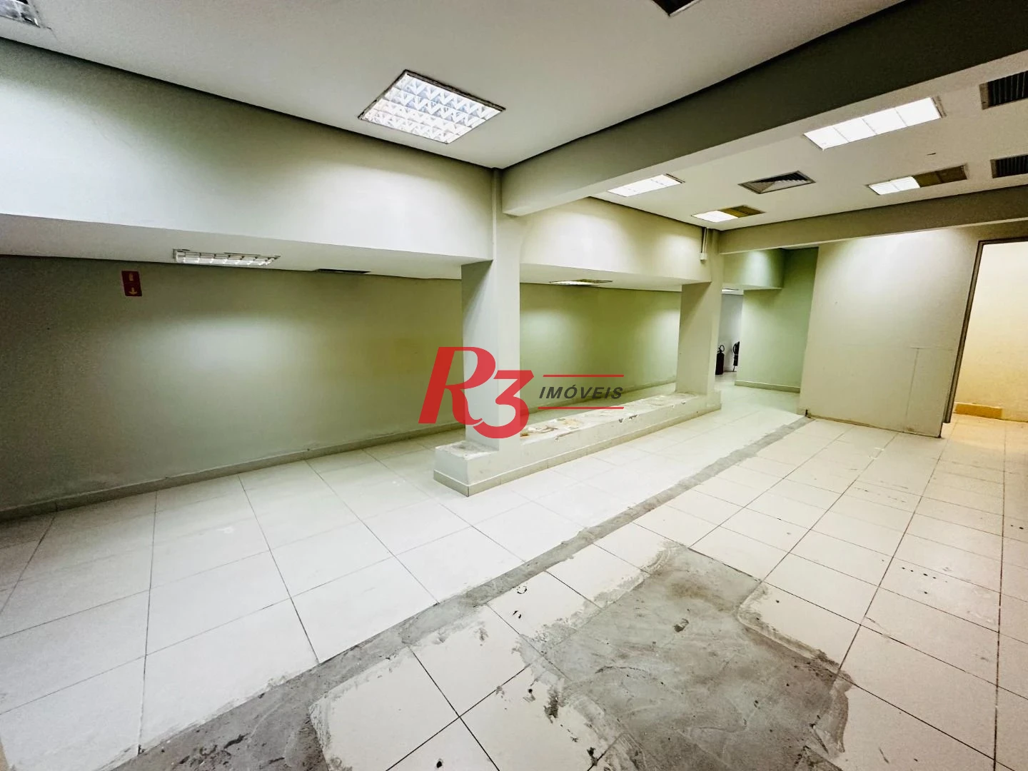 Loja para alugar, 492 m² por R$ 38.000,00/mês - Boqueirão - Santos/SP