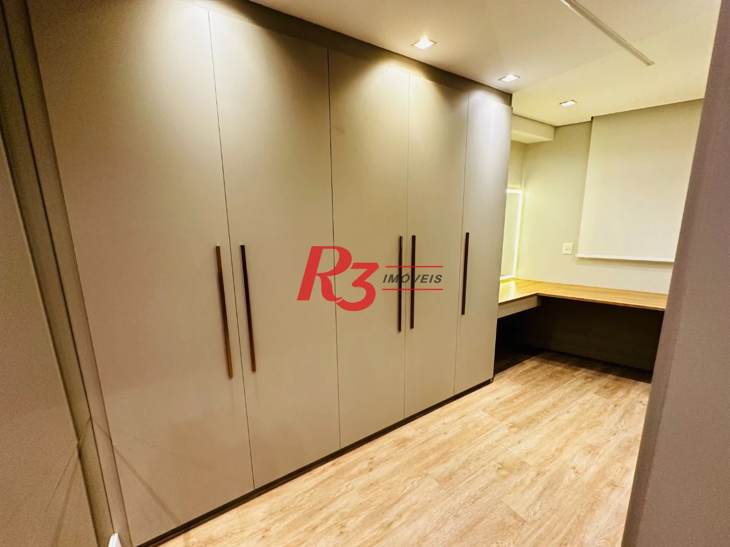Apartamento à venda, 76 m² por R$ 880.000,00 - Marapé - Santos/SP