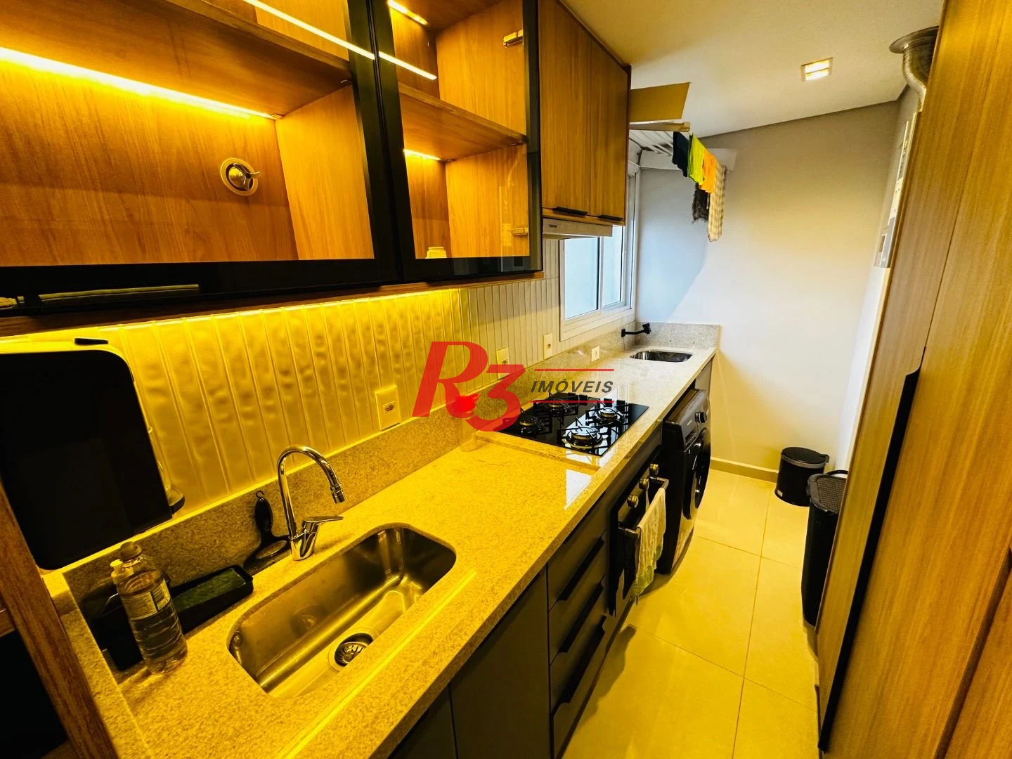 Apartamento à venda, 76 m² por R$ 880.000,00 - Marapé - Santos/SP