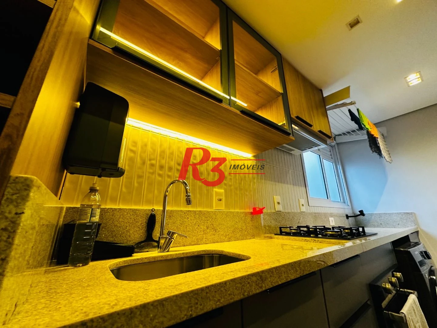 Apartamento à venda, 76 m² por R$ 880.000,00 - Marapé - Santos/SP