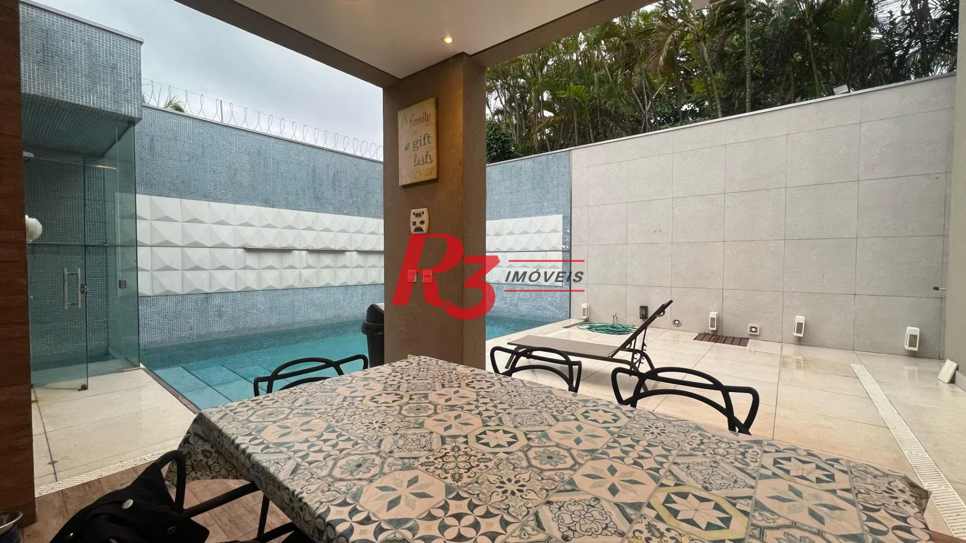Casa com 4 dormitórios, 400 m² - venda por R$ 3.500.000,00 ou aluguel por R$ 15.000,00/mês - Jardim Guaiuba - Guarujá/SP