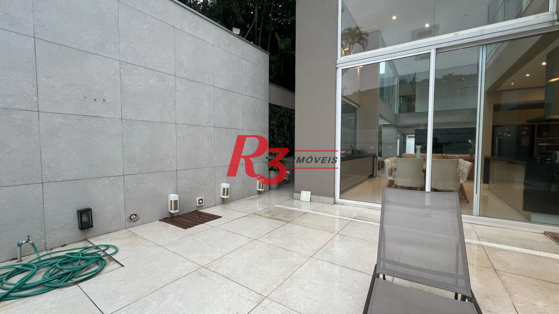 Casa com 4 dormitórios, 400 m² - venda por R$ 3.500.000,00 ou aluguel por R$ 15.000,00/mês - Jardim Guaiuba - Guarujá/SP