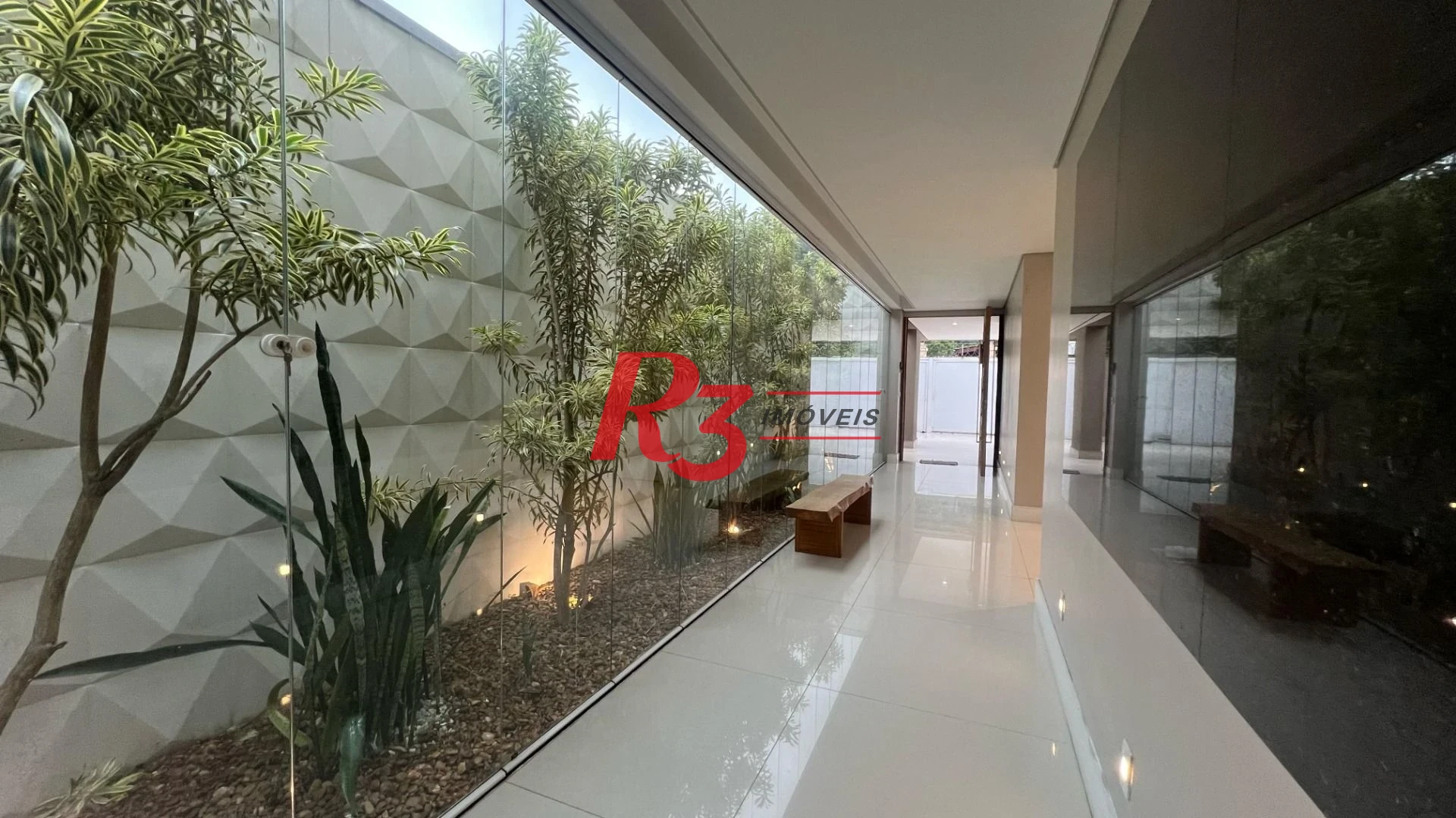 Casa com 4 dormitórios, 400 m² - venda por R$ 3.500.000,00 ou aluguel por R$ 15.000,00/mês - Jardim Guaiuba - Guarujá/SP
