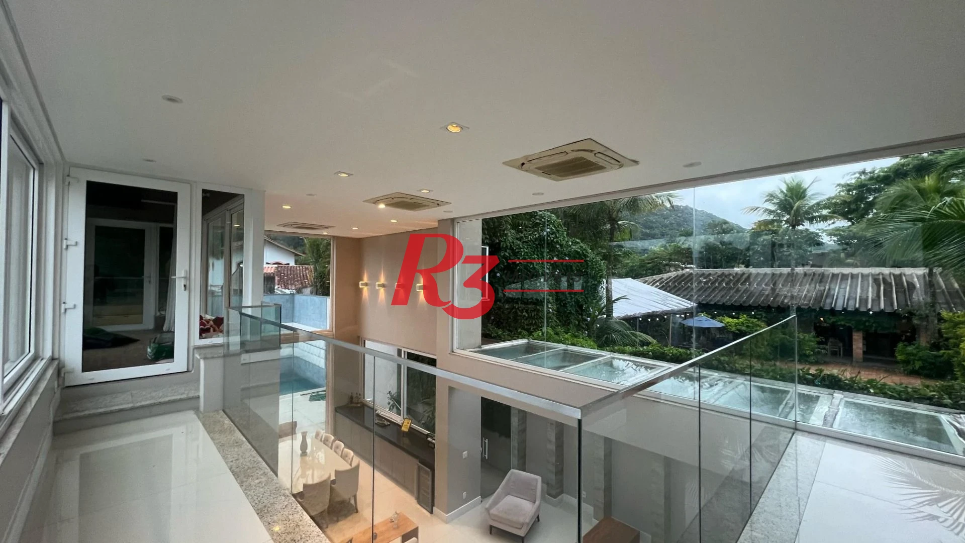 Casa com 4 dormitórios, 400 m² - venda por R$ 3.500.000,00 ou aluguel por R$ 15.000,00/mês - Jardim Guaiuba - Guarujá/SP