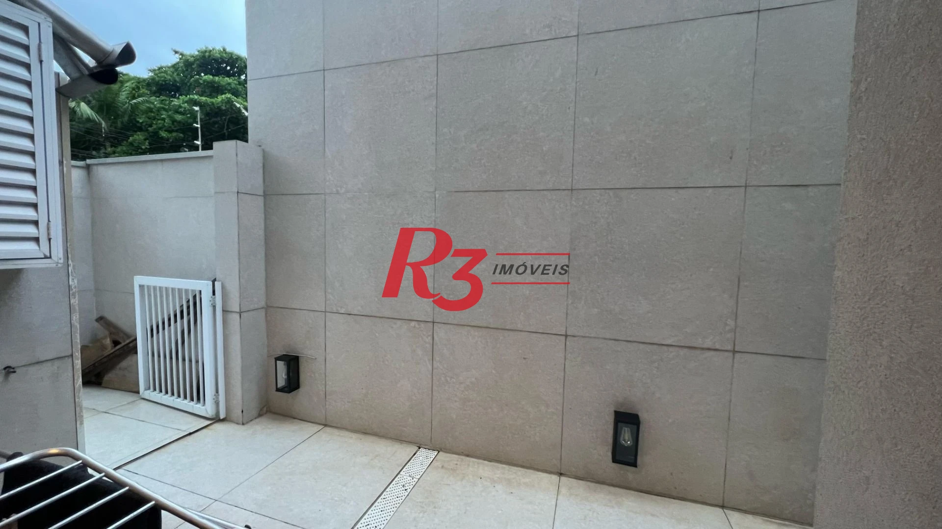Casa com 4 dormitórios, 400 m² - venda por R$ 3.500.000,00 ou aluguel por R$ 15.000,00/mês - Jardim Guaiuba - Guarujá/SP