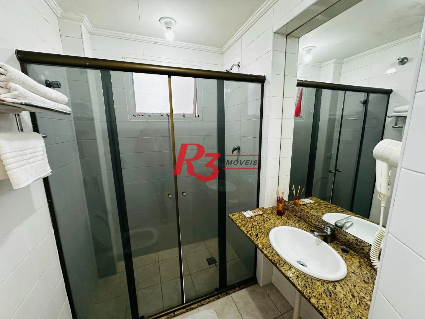 Flat à venda, 41 m² por R$ 270.000,00 - Gonzaga - Santos/SP
