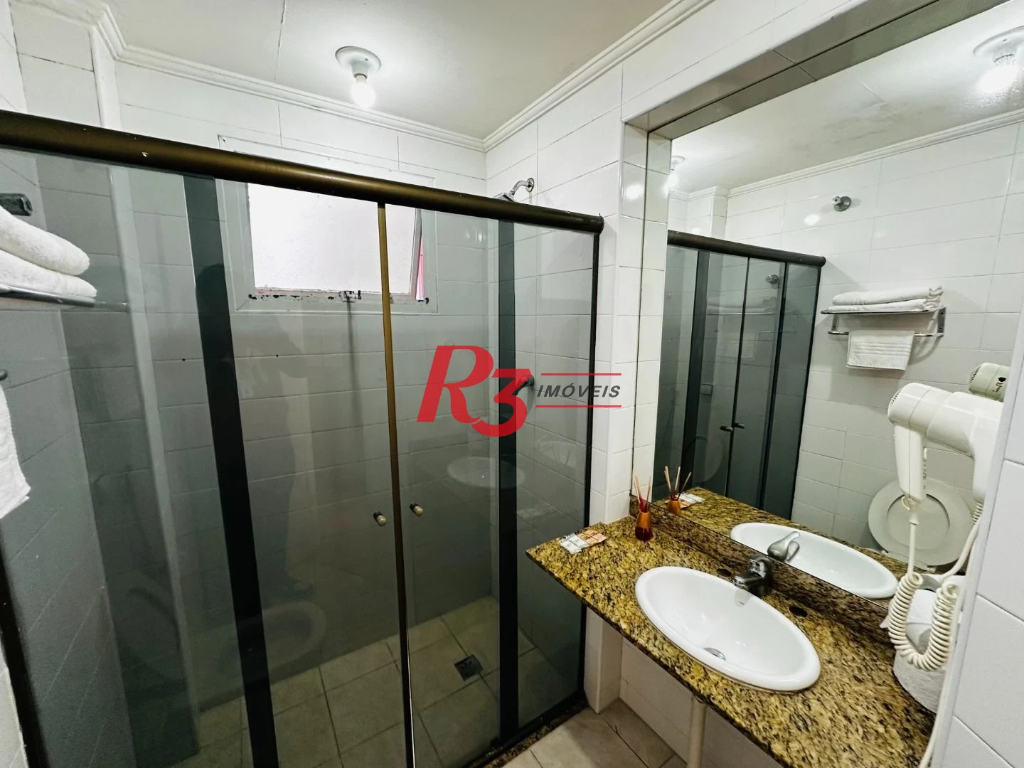 Flat à venda, 41 m² por R$ 270.000,00 - Gonzaga - Santos/SP