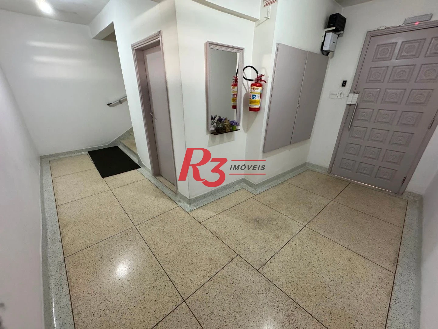 Apartamento com 3 dormitórios para alugar, 100 m² por R$ 3.500,02/mês - Embaré - Santos/SP