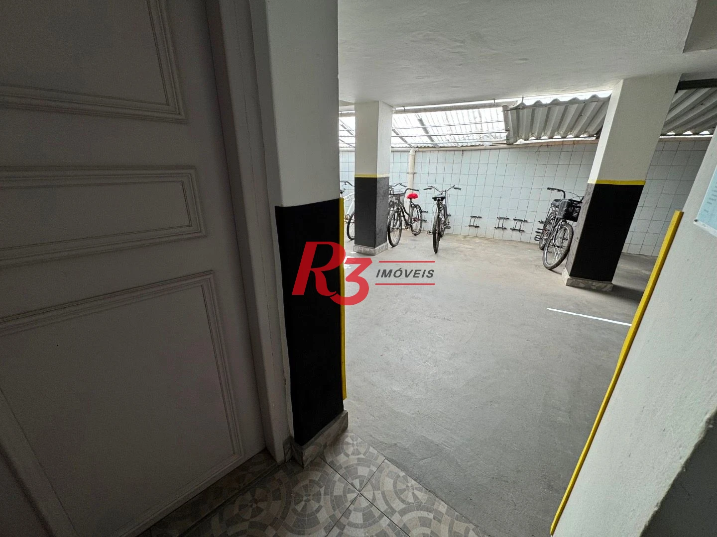 Apartamento com 3 dormitórios para alugar, 100 m² por R$ 3.500,02/mês - Embaré - Santos/SP