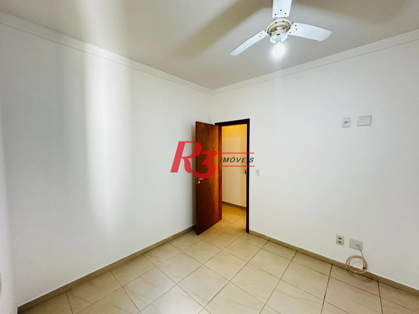 Casa com 3 dormitórios à venda, 120 m² por R$ 1.100.000,00 - Ponta da Praia - Santos/SP