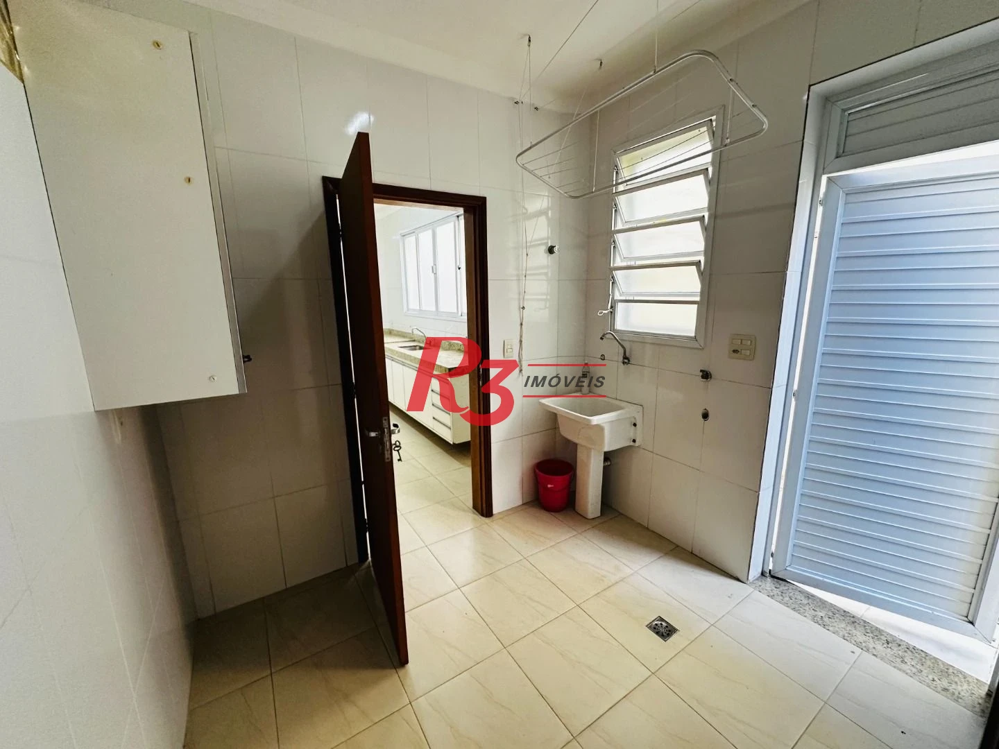 Casa com 3 dormitórios à venda, 120 m² por R$ 1.100.000,00 - Ponta da Praia - Santos/SP
