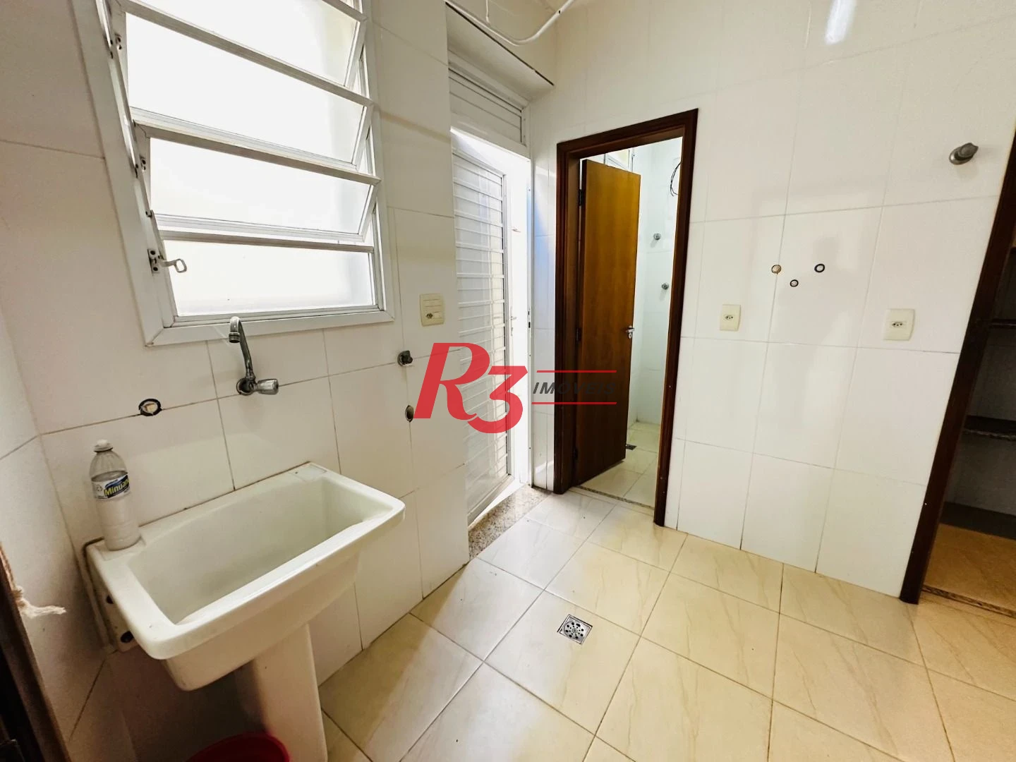 Casa com 3 dormitórios à venda, 120 m² por R$ 1.100.000,00 - Ponta da Praia - Santos/SP
