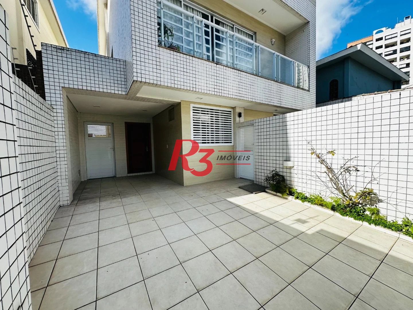 Casa com 3 dormitórios à venda, 120 m² por R$ 1.100.000,00 - Ponta da Praia - Santos/SP