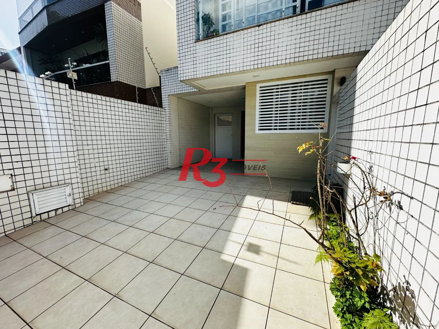 Casa com 3 dormitórios à venda, 120 m² por R$ 1.100.000,00 - Ponta da Praia - Santos/SP