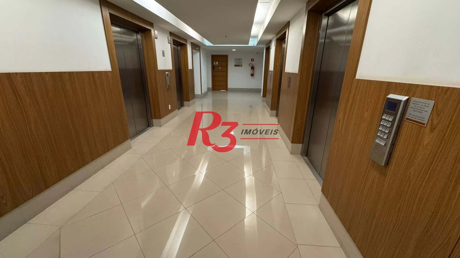 Sala, 94 m² - venda por R$ 800.000,00 ou aluguel por R$ 8.000,00/mês - Centro - Santos/SP