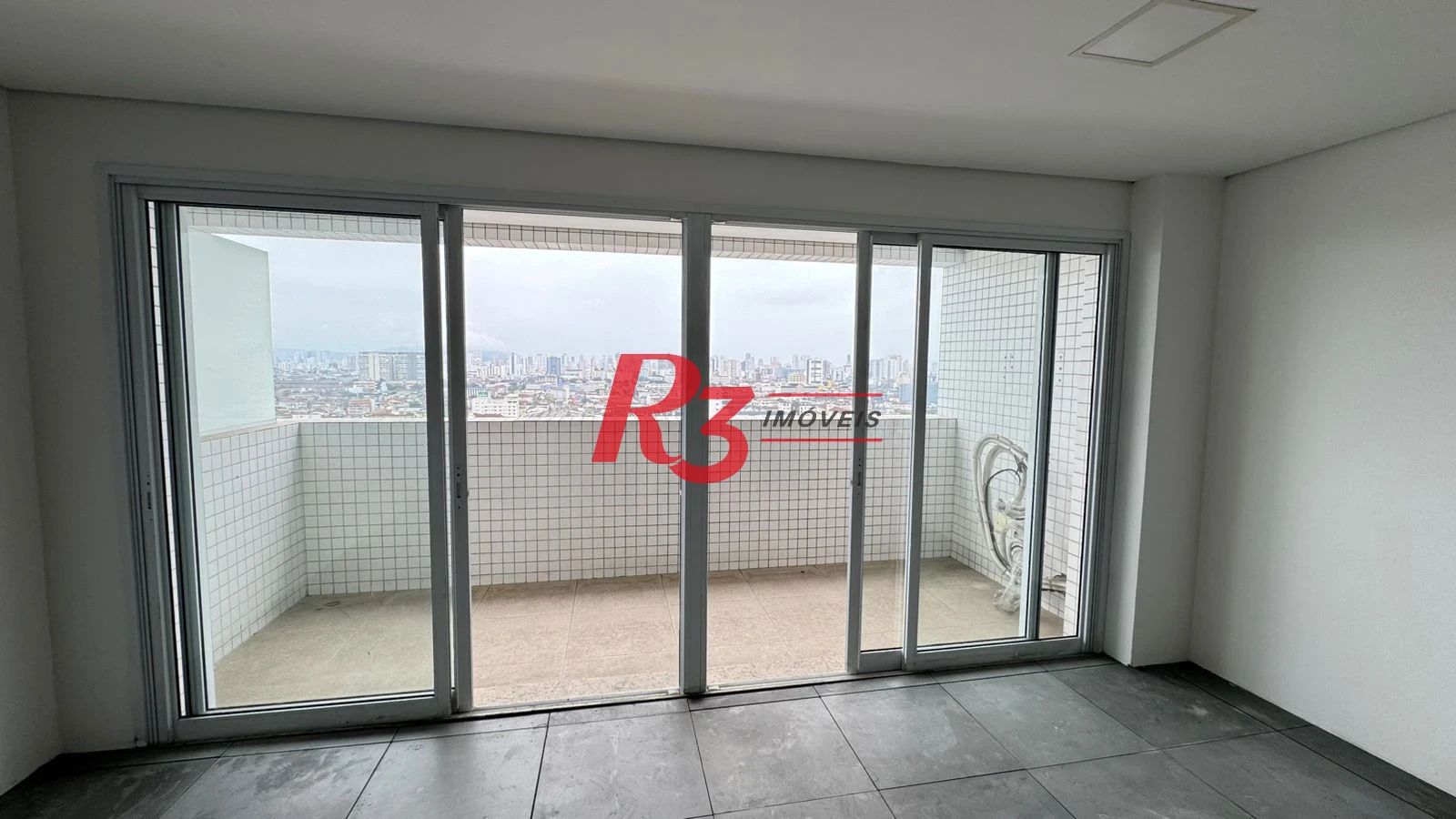 Sala, 94 m² - venda por R$ 800.000,00 ou aluguel por R$ 8.000,00/mês - Centro - Santos/SP