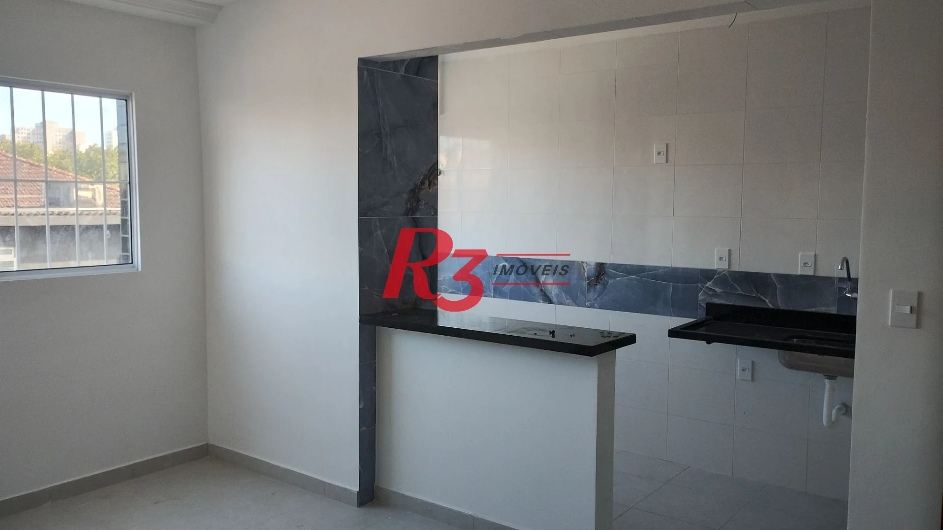 Apartamento com 2 dormitórios à venda, 50 m² por R$ 343.000,00 - Vila Valença - São Vicente/SP