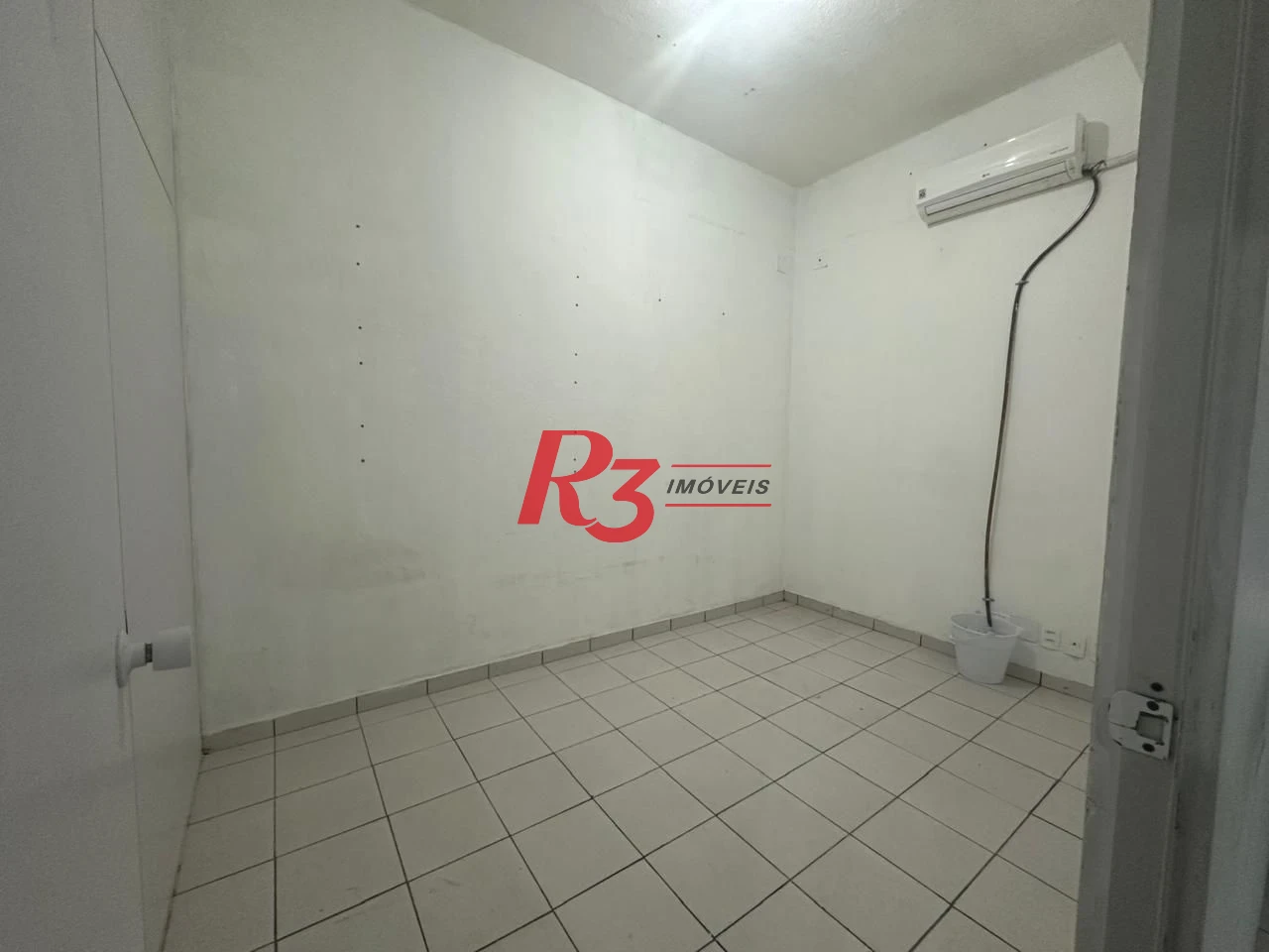 Sala para alugar, 100 m² por R$ 3.000,00/mês - Encruzilhada - Santos/SP