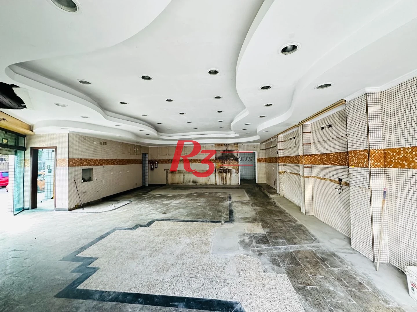 Prédio à venda, 660 m² por R$ 2.800.000,00 - Encruzilhada - Santos/SP