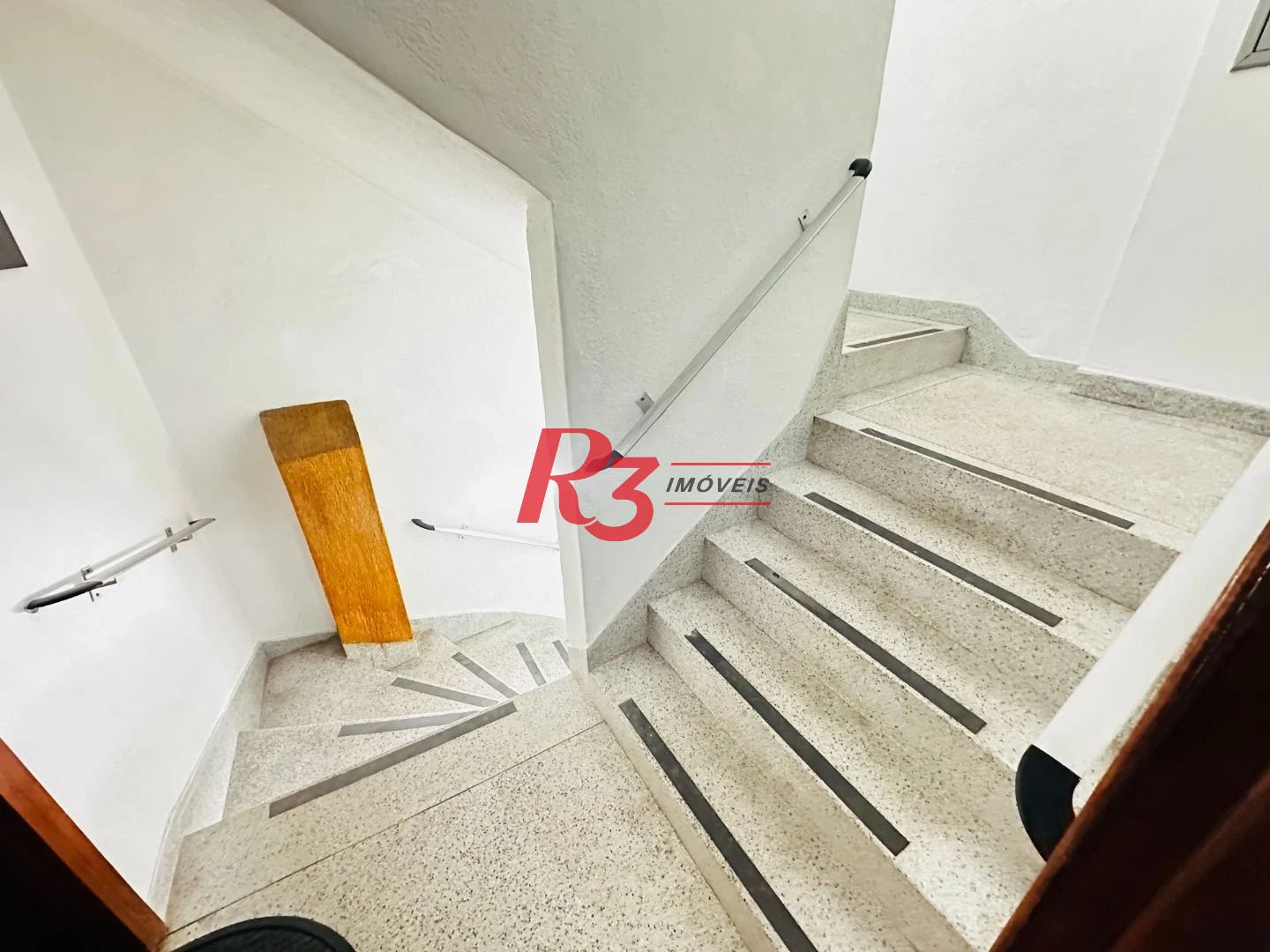 Prédio à venda, 660 m² por R$ 2.800.000,00 - Encruzilhada - Santos/SP