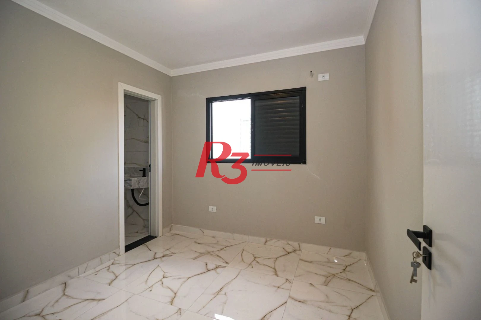 Casa com 3 dormitórios à venda, 150 m² por R$ 1.100.000,00 - Marapé - Santos/SP
