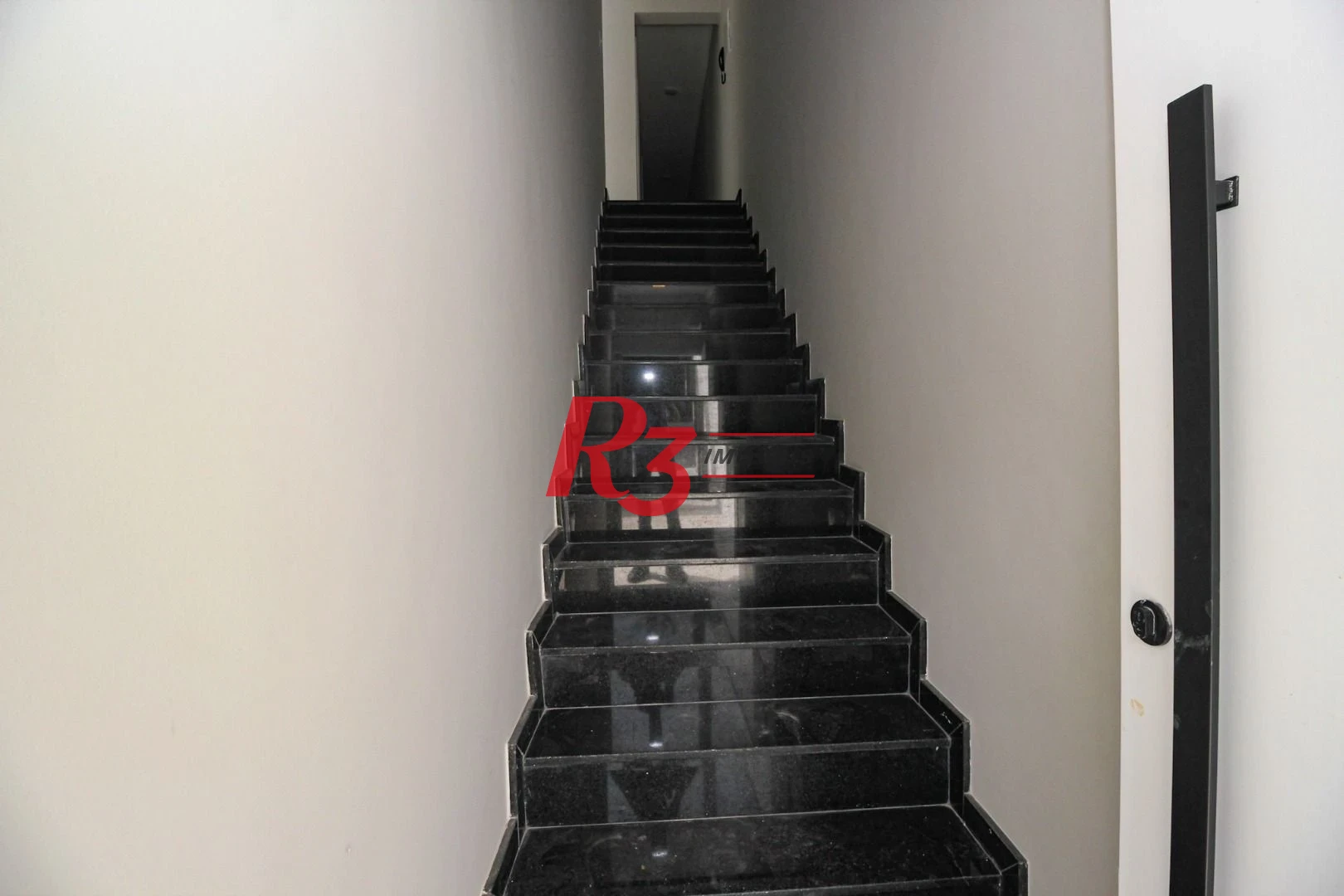 Casa com 3 dormitórios à venda, 150 m² por R$ 1.100.000,00 - Marapé - Santos/SP